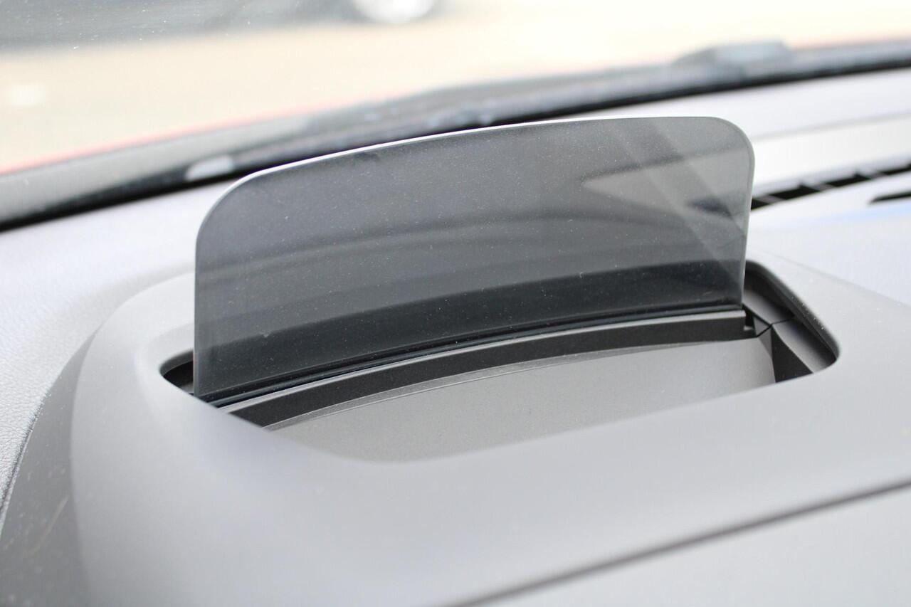 BMW 2-SERIE Active Tourer 218i 140pk Executive Edition | Head-Up | Achteruitrijcamera | Elektrische achterklep | Navigatie | Cruise control