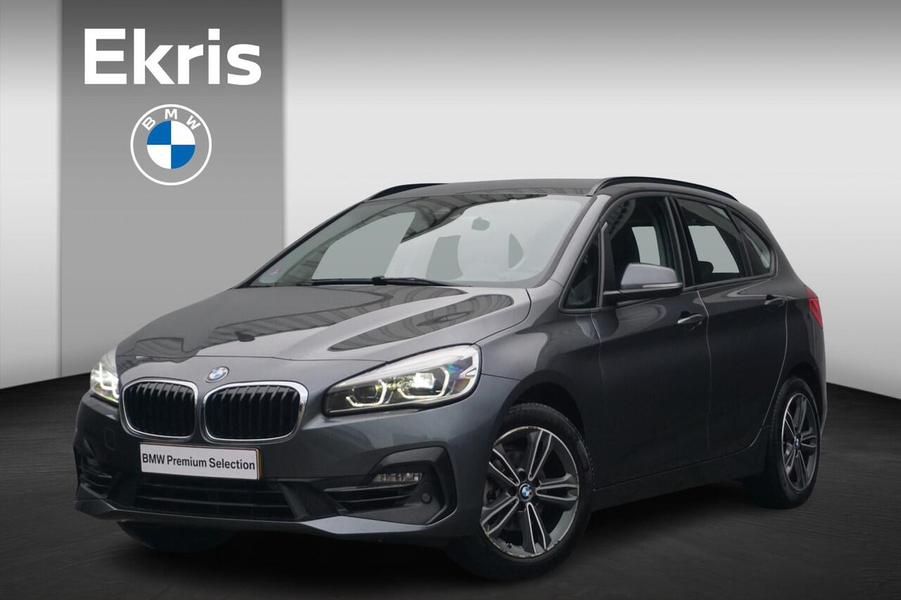 BMW 2-SERIE Active Tourer 218i Sport Line | Head-Up Display / HIFI / Parking Pack / Stoelverwarming / Cruise Control / Elektrische achterklep