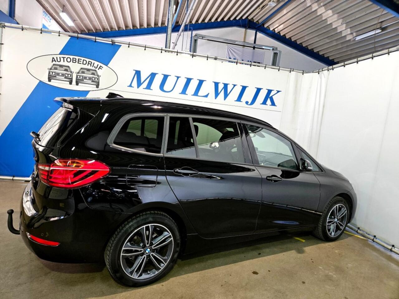 BMW 2-SERIE Gran Tourer 218i High Executive Edition / Trekhaak / Full LED /