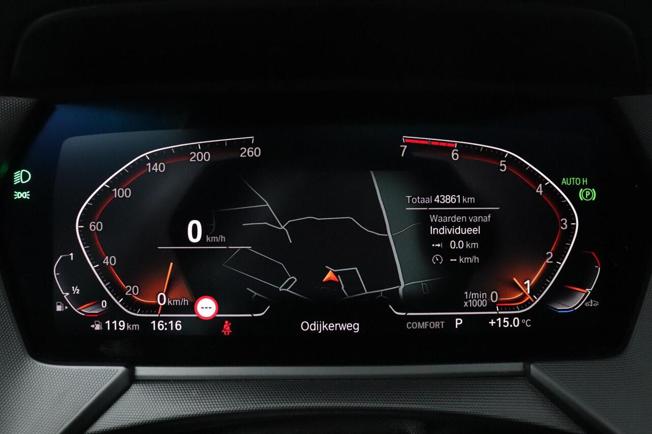 BMW 2-SERIE Gran Coupé 218i M-Sport | Panoramadak | 19''M Velgen | Harman/Kardon | Sport stoelen |