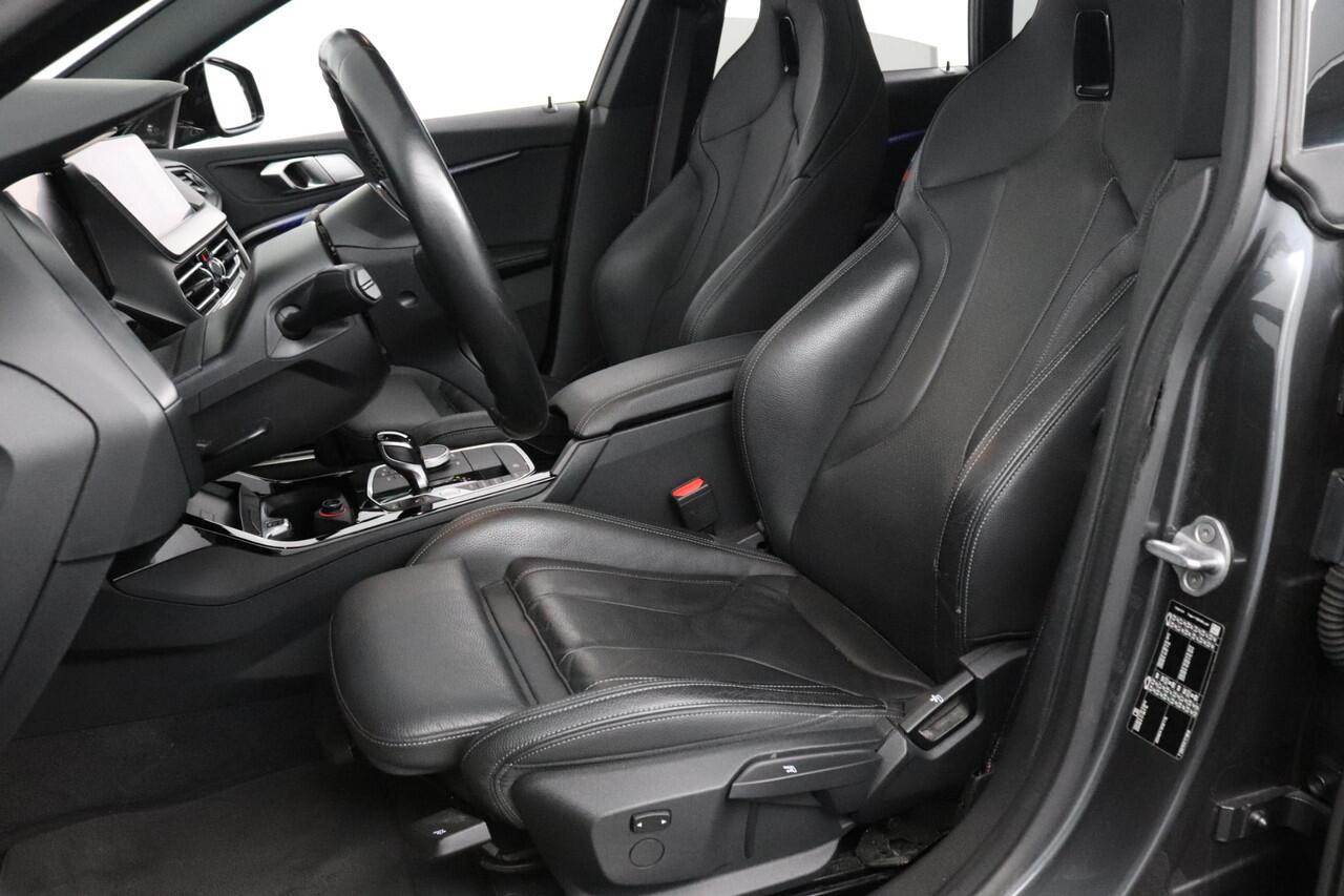BMW 2-SERIE Gran Coupé 218i M-Sport | Panoramadak | 19''M Velgen | Harman/Kardon | Sport stoelen |