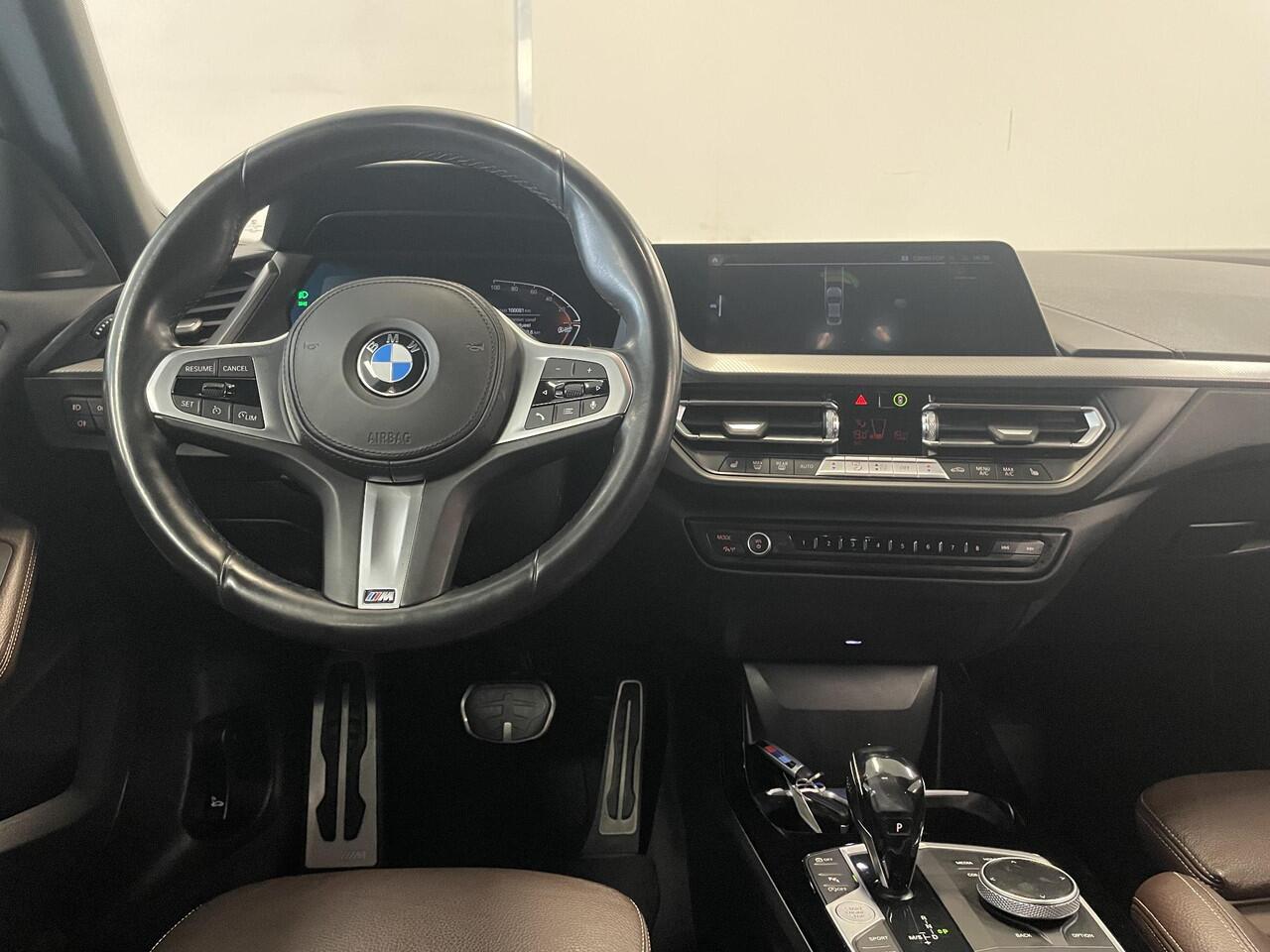 BMW 2-SERIE Gran Coupé 218i M-sport | 1e-EIG. | PANO | CARPLAY |