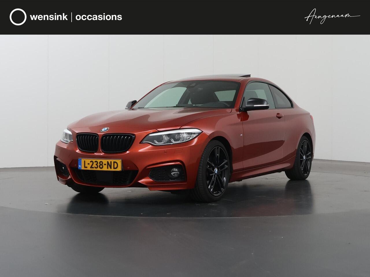 BMW 2-SERIE Coupé 230i High Executive M-Sport | M-Sport| NL Auto | Harman/Kardon | Adaptieve Cruise Control | LED | Rij-hulpsysteem | Sportstoelen | Schuif/Kanteldak | Sportstoelen | DAB | Adaptief Onderstel | Camera | Ele. verstelbare stoelen + Geheugen Links |