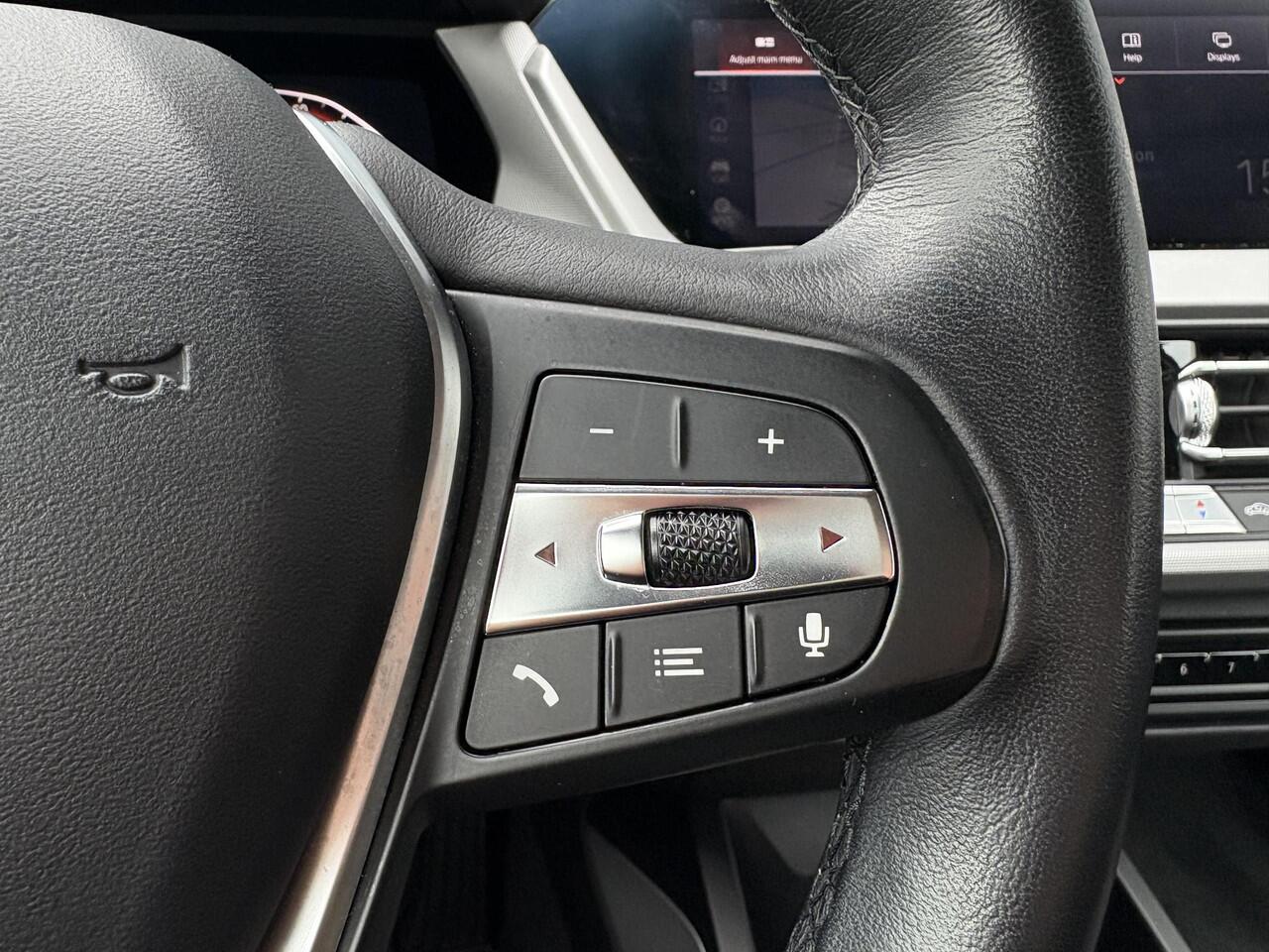 BMW 2-SERIE Gran Coupé 218i Executive Edition Automaat / Apple Carplay/Android Auto / Cruise Controle / Climate control / Navigatie full map /