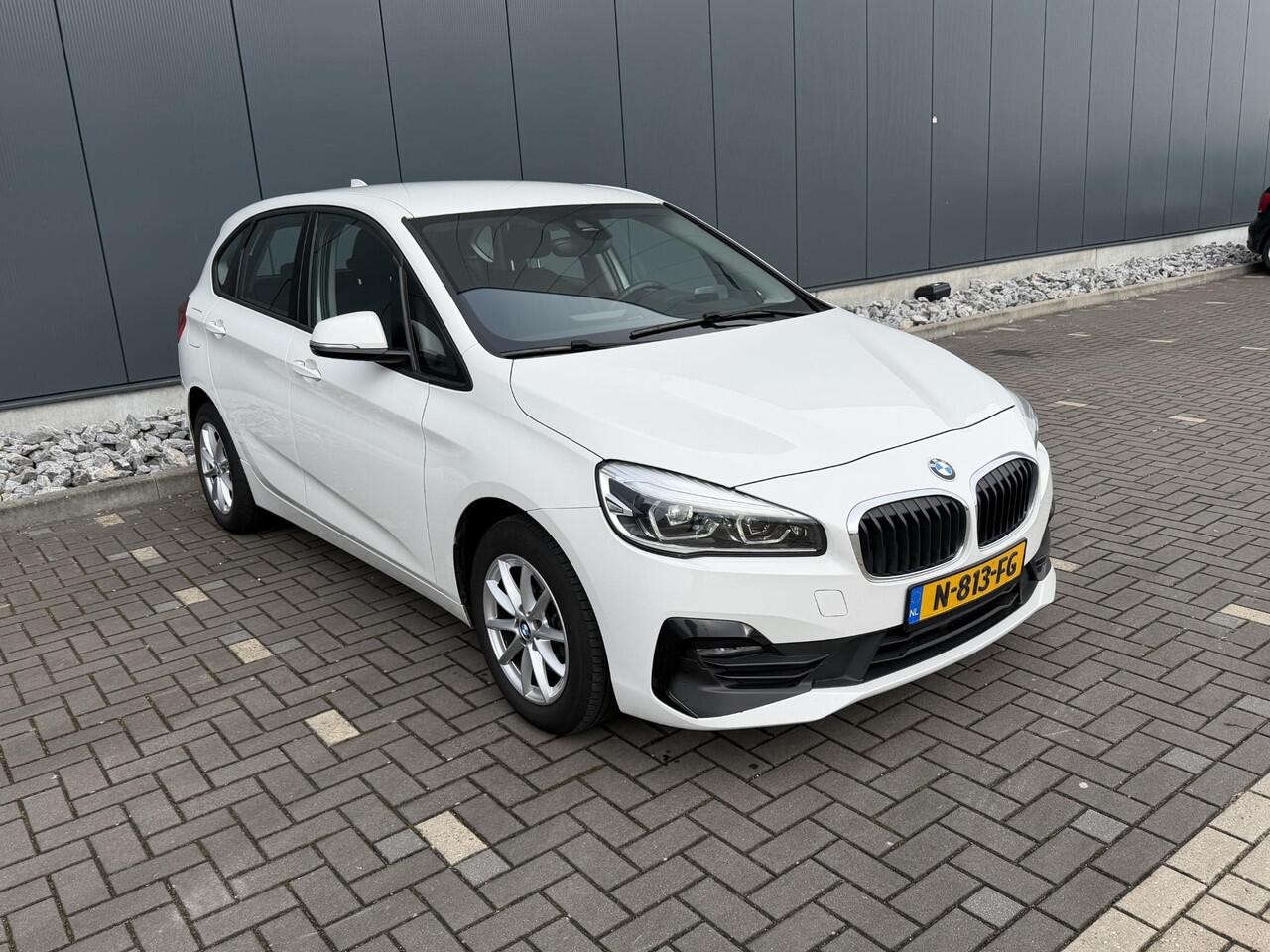 BMW 2-SERIE Active Tourer 218i Business Edition | Automaat | NAP | Navi | PDC | Head up display