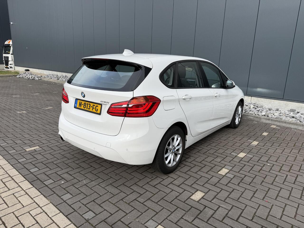 BMW 2-SERIE Active Tourer 218i Business Edition | Automaat | NAP | Navi | PDC | Head up display