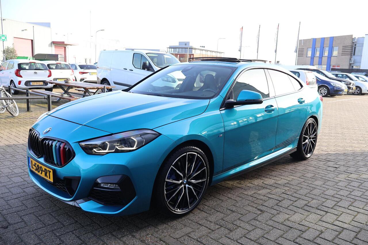 BMW 2-SERIE Gran Coupé 218i Executive Edition 1e eigenaar | Dealer Onderh | BTW | NAP | Pano | M Sport + | Winterpack | Harman | HIFI | Camera | Navi | Climate | Alarm Klasse 3 | Carplay | LMV | DAB |