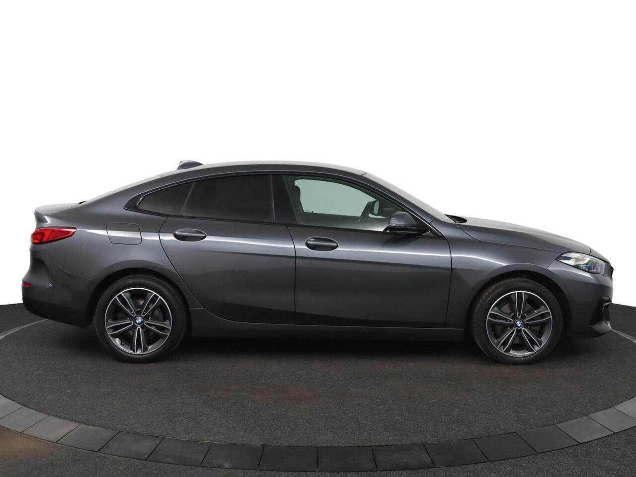 BMW 2-SERIE Gran Coupé 218i High Executive | Automaat | Leder | Stoelverwarming | BTW