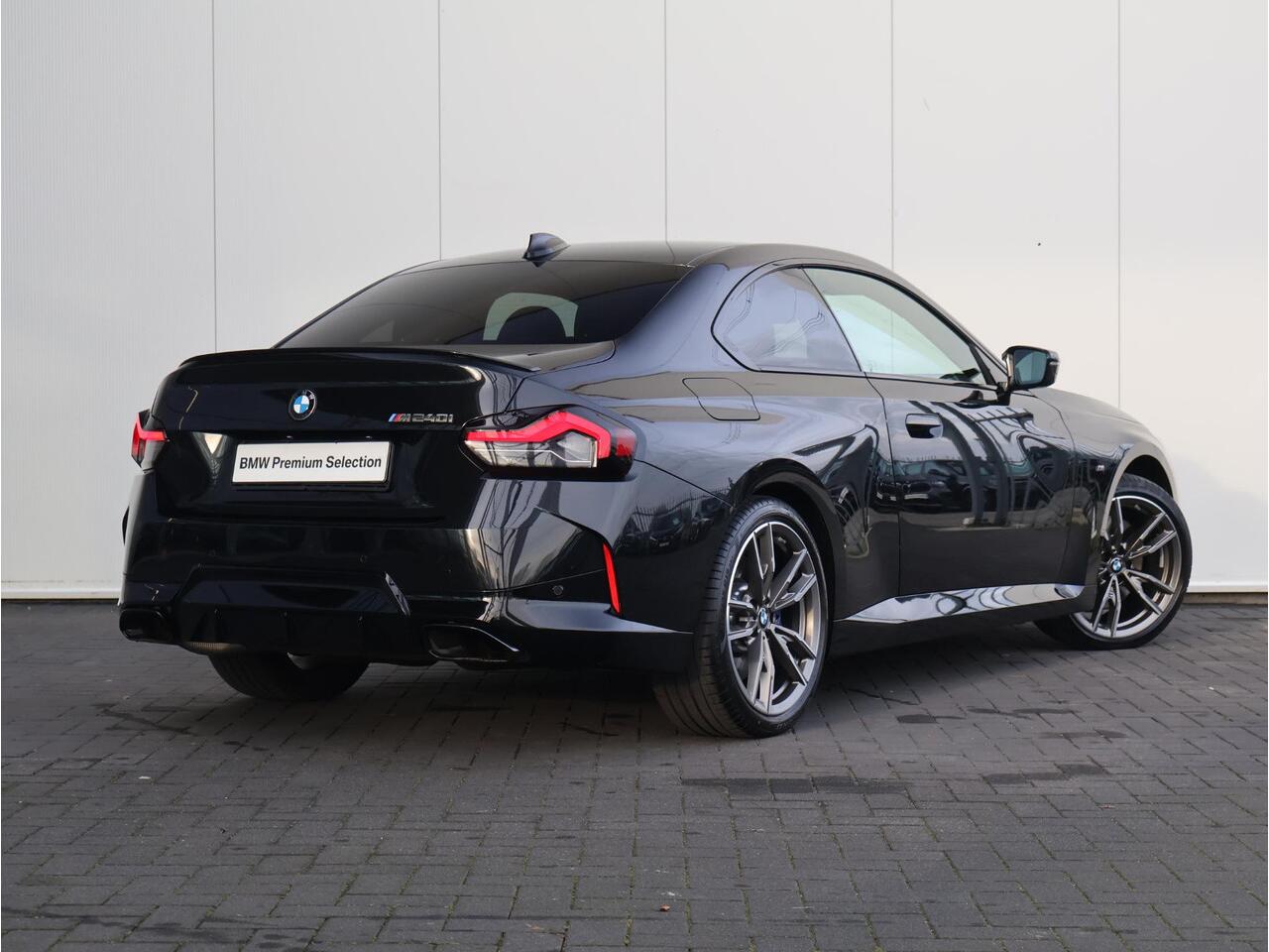 BMW 2-SERIE Coupé M240i xDrive M-Sportpakket / Extra Getint Glas / HIFI / 19'' /