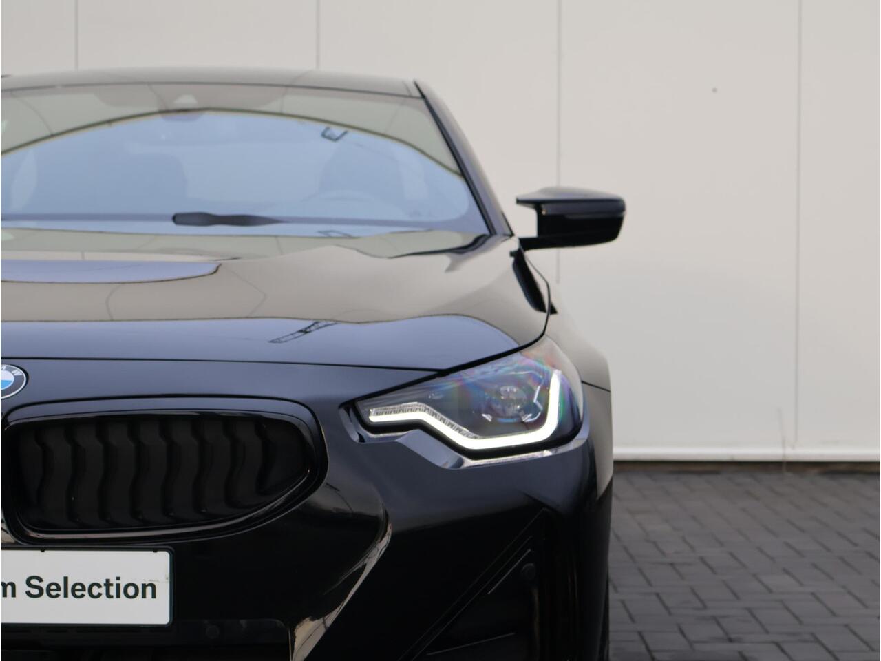 BMW 2-SERIE Coupé M240i xDrive M-Sportpakket / Extra Getint Glas / HIFI / 19'' /