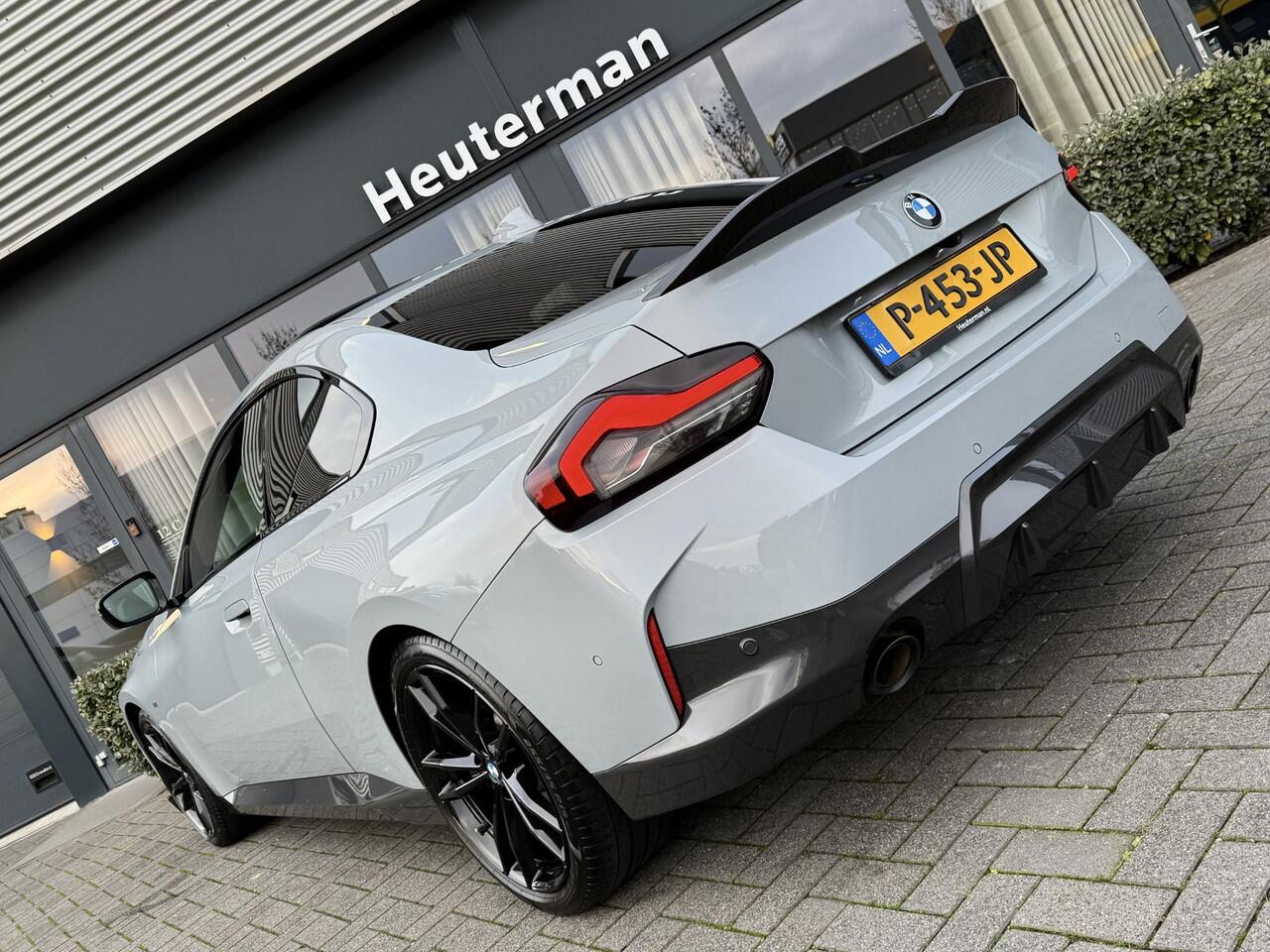 BMW 2-SERIE Coupé 220i Coupe M-Sport Aut./ M-Performance/ Schuifdak