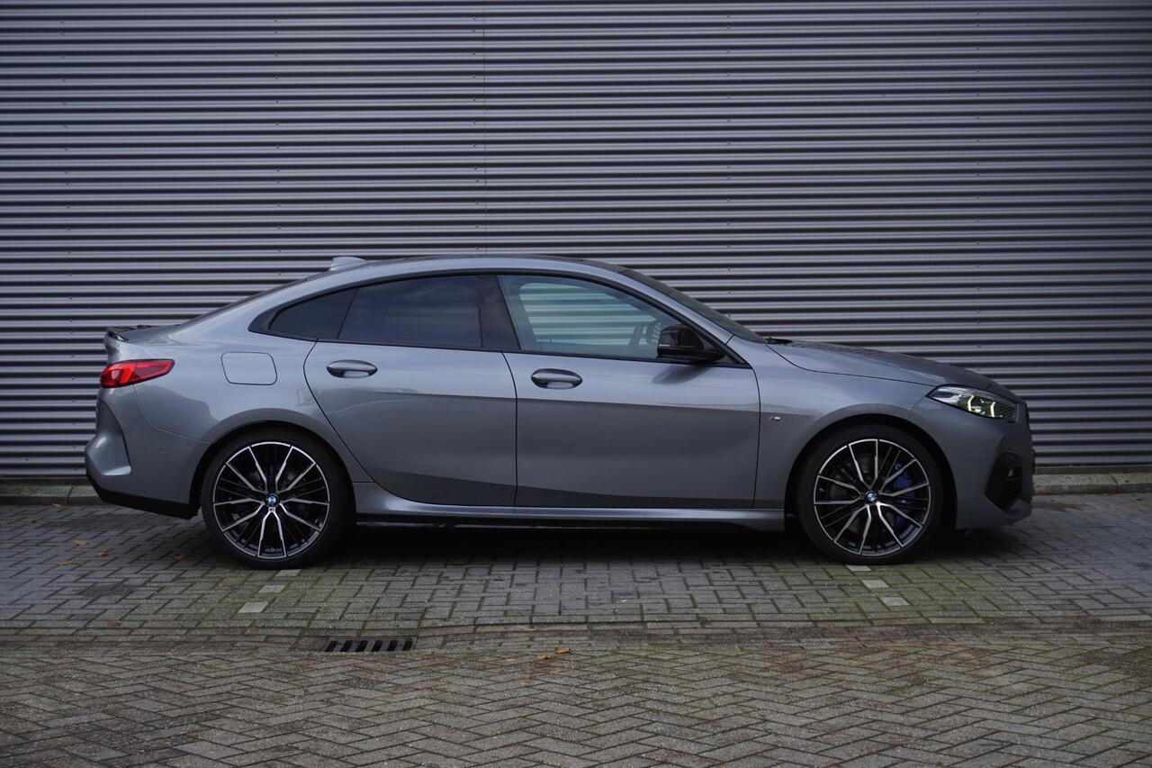 BMW 2-SERIE Gran Coupé 218i M Sport Edition | Glazen panoramadak | Achteruitrijcamera | HiFi System