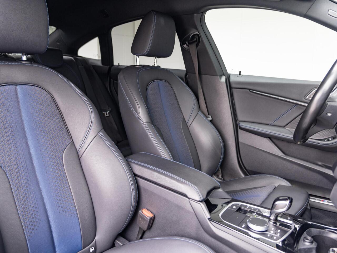 BMW 2-SERIE Gran Coupé 218i | Executive | M Sport | Cruise Control | Achteruitrijcamera | Sportstoelen | PDC | 18''