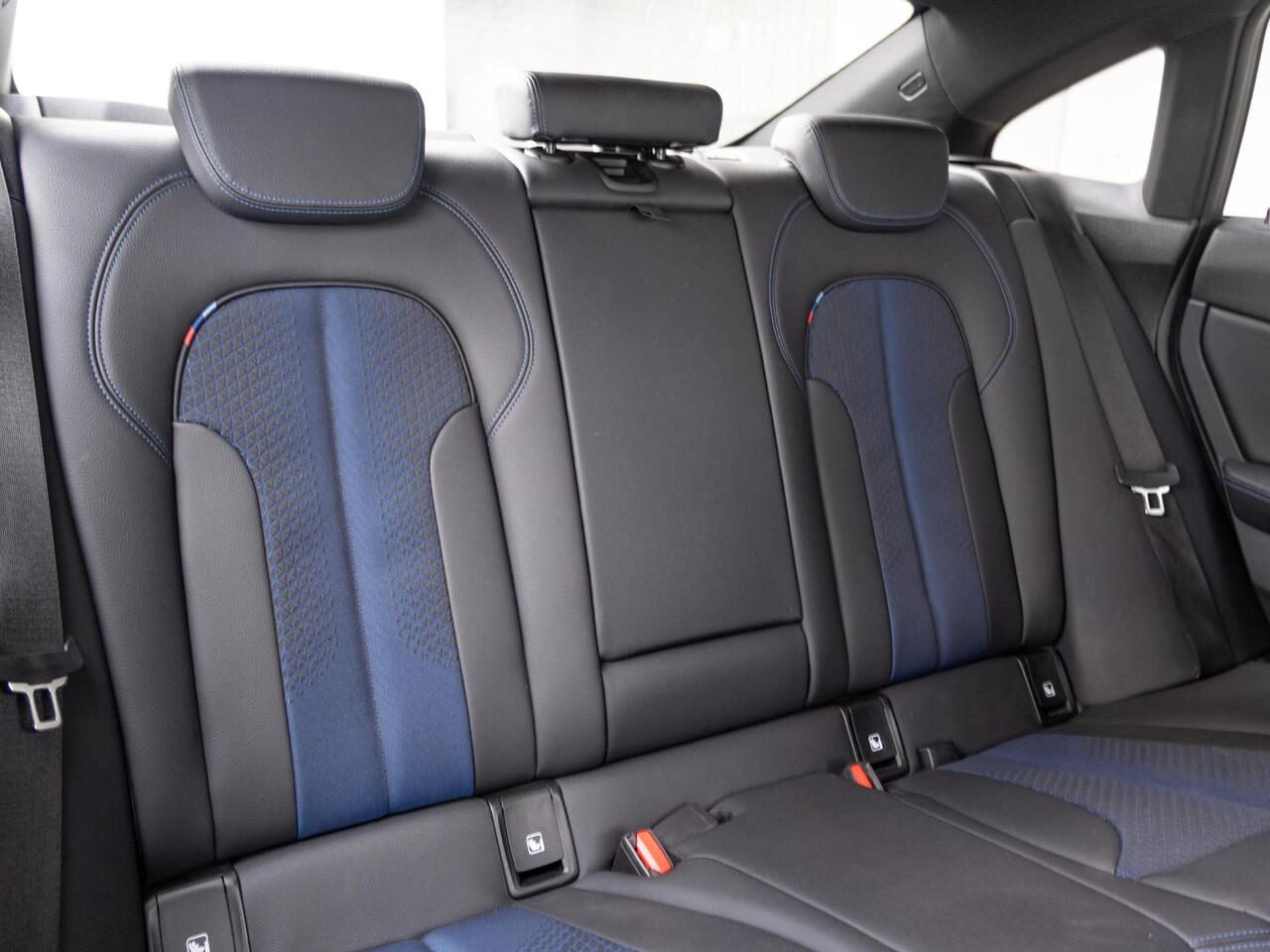 BMW 2-SERIE Gran Coupé 218i | Executive | M Sport | Cruise Control | Achteruitrijcamera | Sportstoelen | PDC | 18''