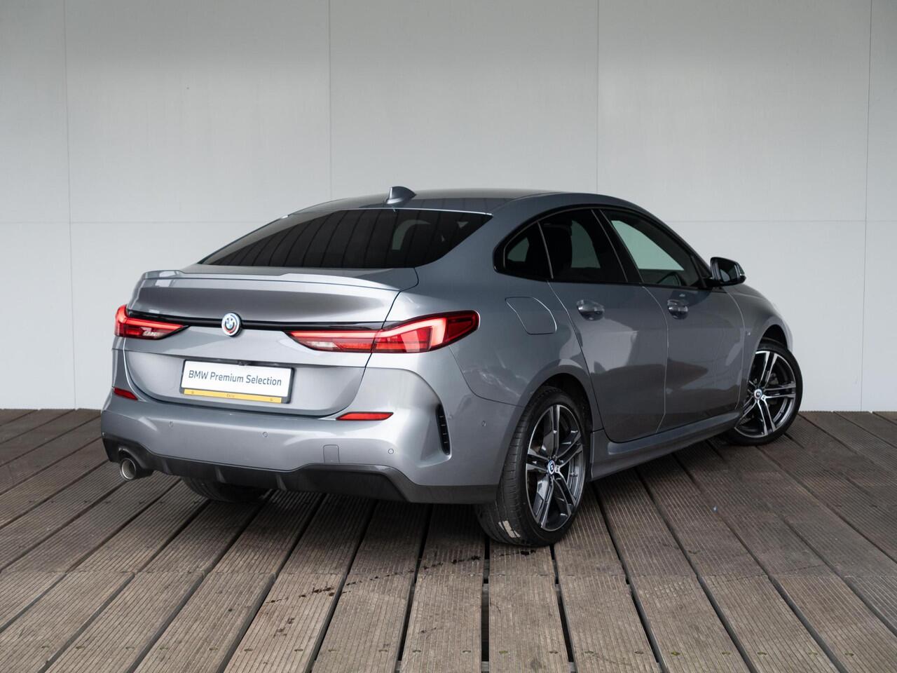 BMW 2-SERIE Gran Coupé 218i | Executive | M Sport | Cruise Control | Achteruitrijcamera | Sportstoelen | PDC | 18''