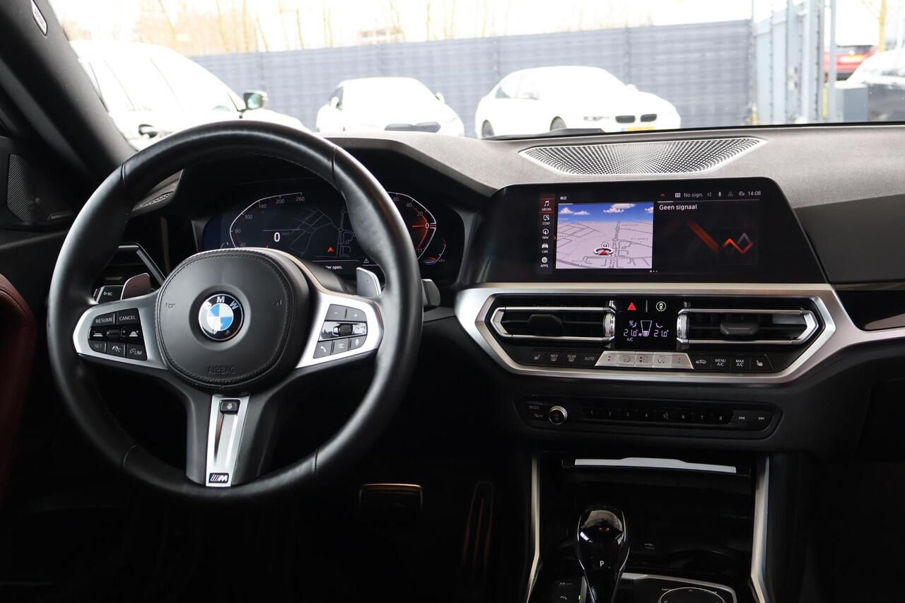BMW 2-SERIE Coupé 220i High Executive | M Sport | Harman Kardon | Stuurwiel Verwarmd | Parking Pack