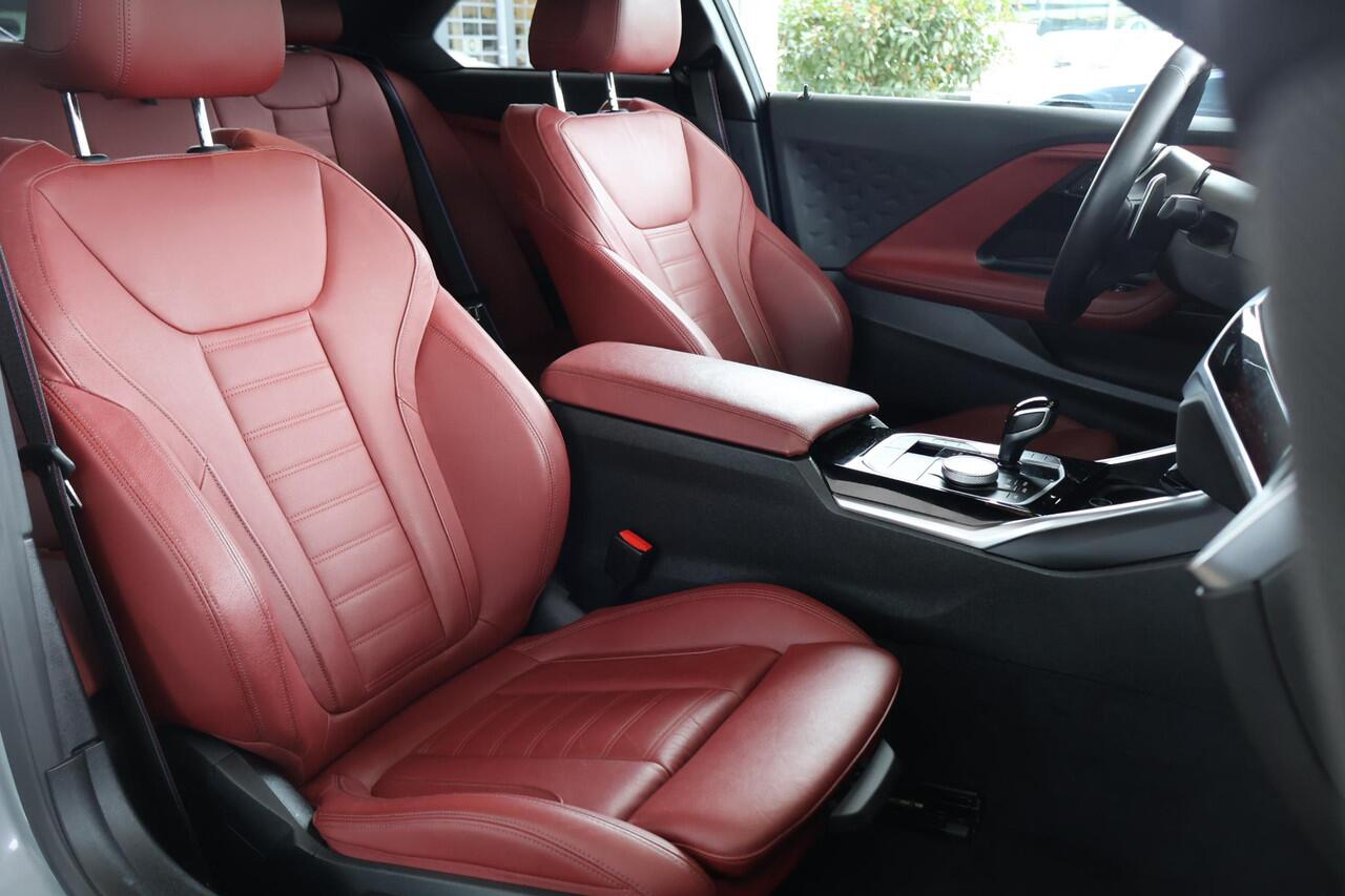 BMW 2-SERIE Coupé 220i High Executive | M Sport | Harman Kardon | Stuurwiel Verwarmd | Parking Pack