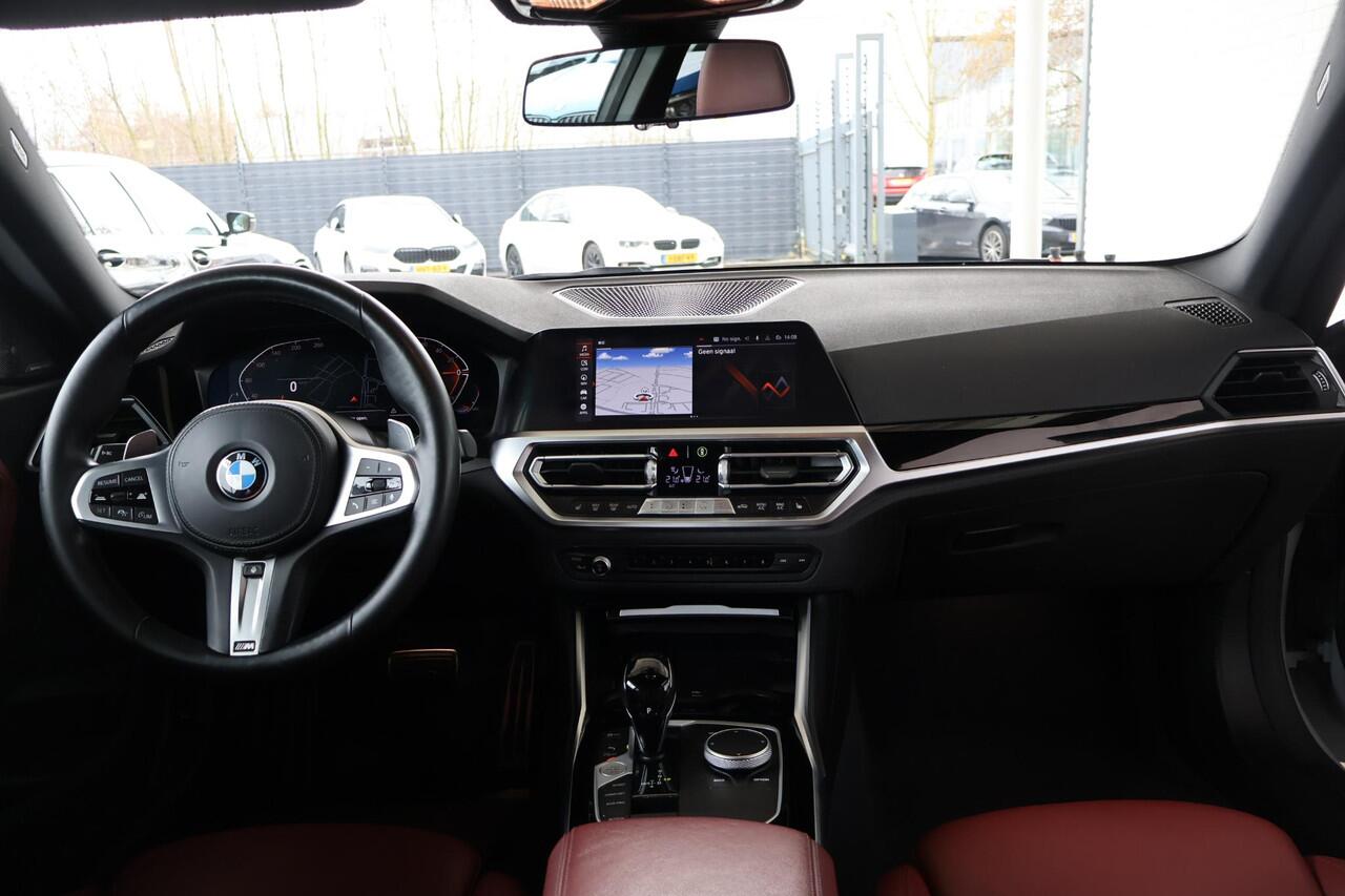 BMW 2-SERIE Coupé 220i High Executive | M Sport | Harman Kardon | Stuurwiel Verwarmd | Parking Pack
