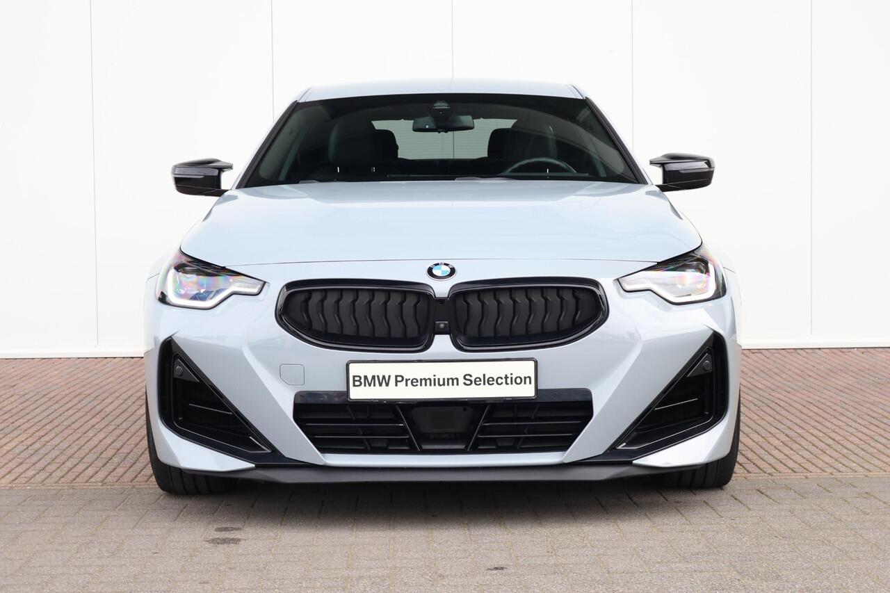 BMW 2-SERIE Coupé M240i xDrive Coupé / M-Sportpakket Pro / Comfort Access / Parking Assistent Plus / Stoelverwarming / Stuurwiel verwarming / 19'' LM /
