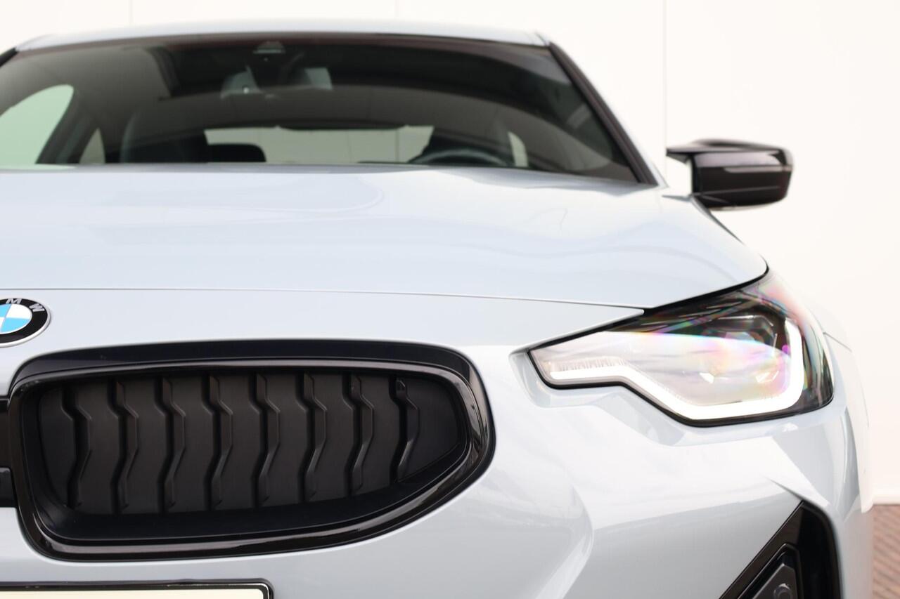 BMW 2-SERIE Coupé M240i xDrive Coupé / M-Sportpakket Pro / Comfort Access / Parking Assistent Plus / Stoelverwarming / Stuurwiel verwarming / 19'' LM /