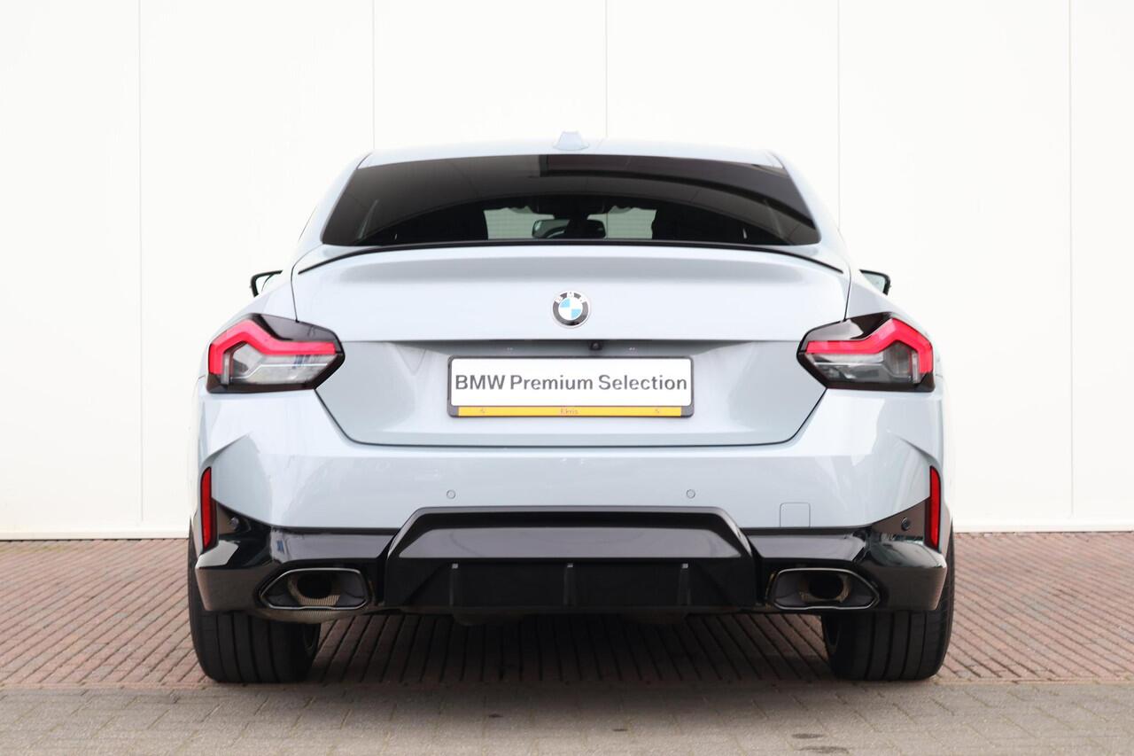 BMW 2-SERIE Coupé M240i xDrive Coupé / M-Sportpakket Pro / Comfort Access / Parking Assistent Plus / Stoelverwarming / Stuurwiel verwarming / 19'' LM /