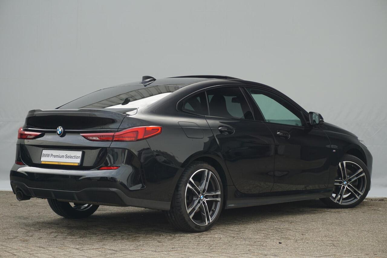 BMW 2-SERIE Gran Coupé 218i M Sport | Schuif-kanteldak / HIFI / Sportstoelen / 18 Inch