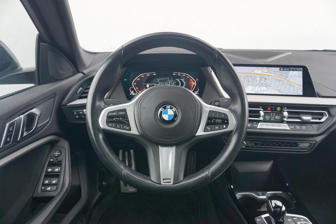 BMW 2-SERIE Gran Coupé 218i M Sport | Schuif-kanteldak / HIFI / Sportstoelen / 18 Inch