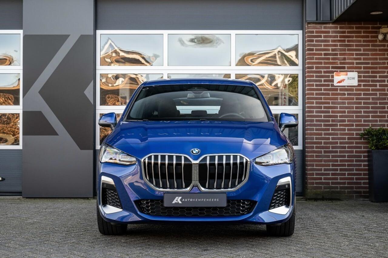 BMW 2-SERIE 225e xDrive M sport | Camera | Keyless | Adapt. Led | Sport Seats | 18 Inch |