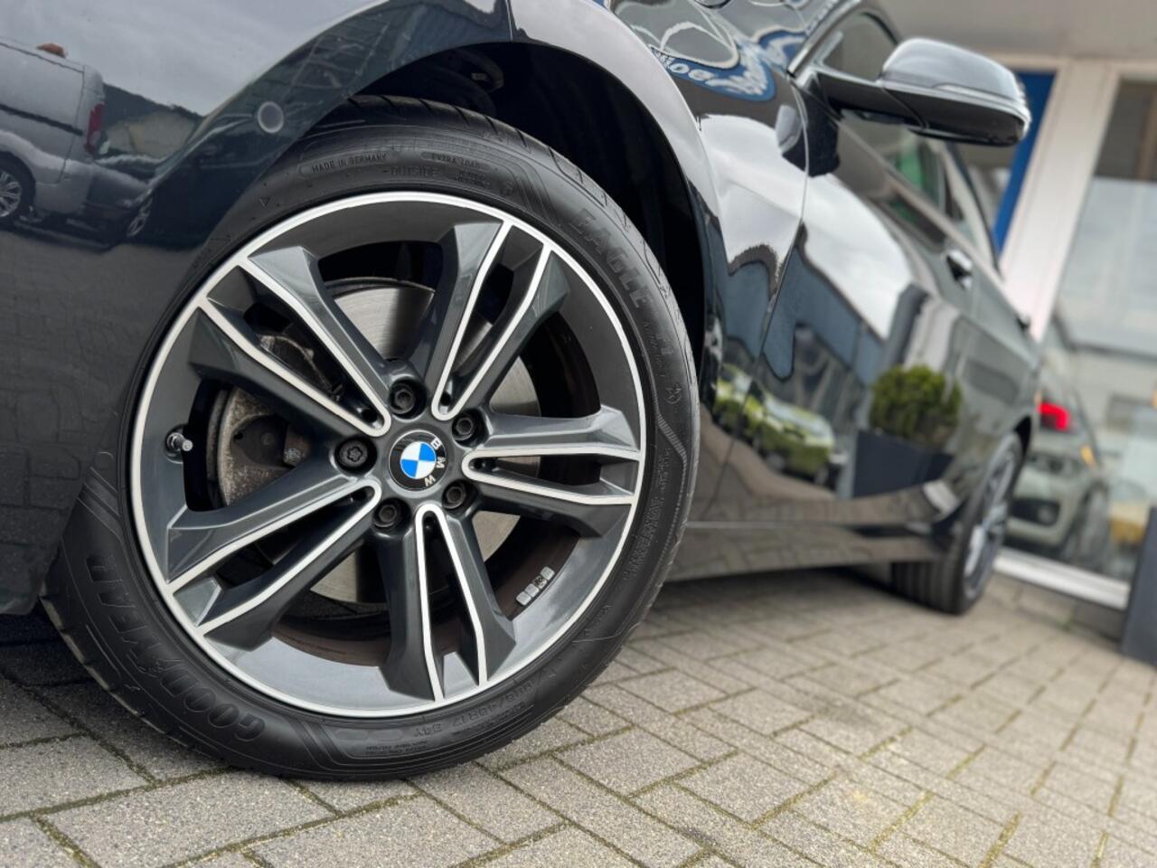 BMW 2-SERIE 218i Gran CoupÃ© Business Plus I Sport line I Leer I Carplay I LED
