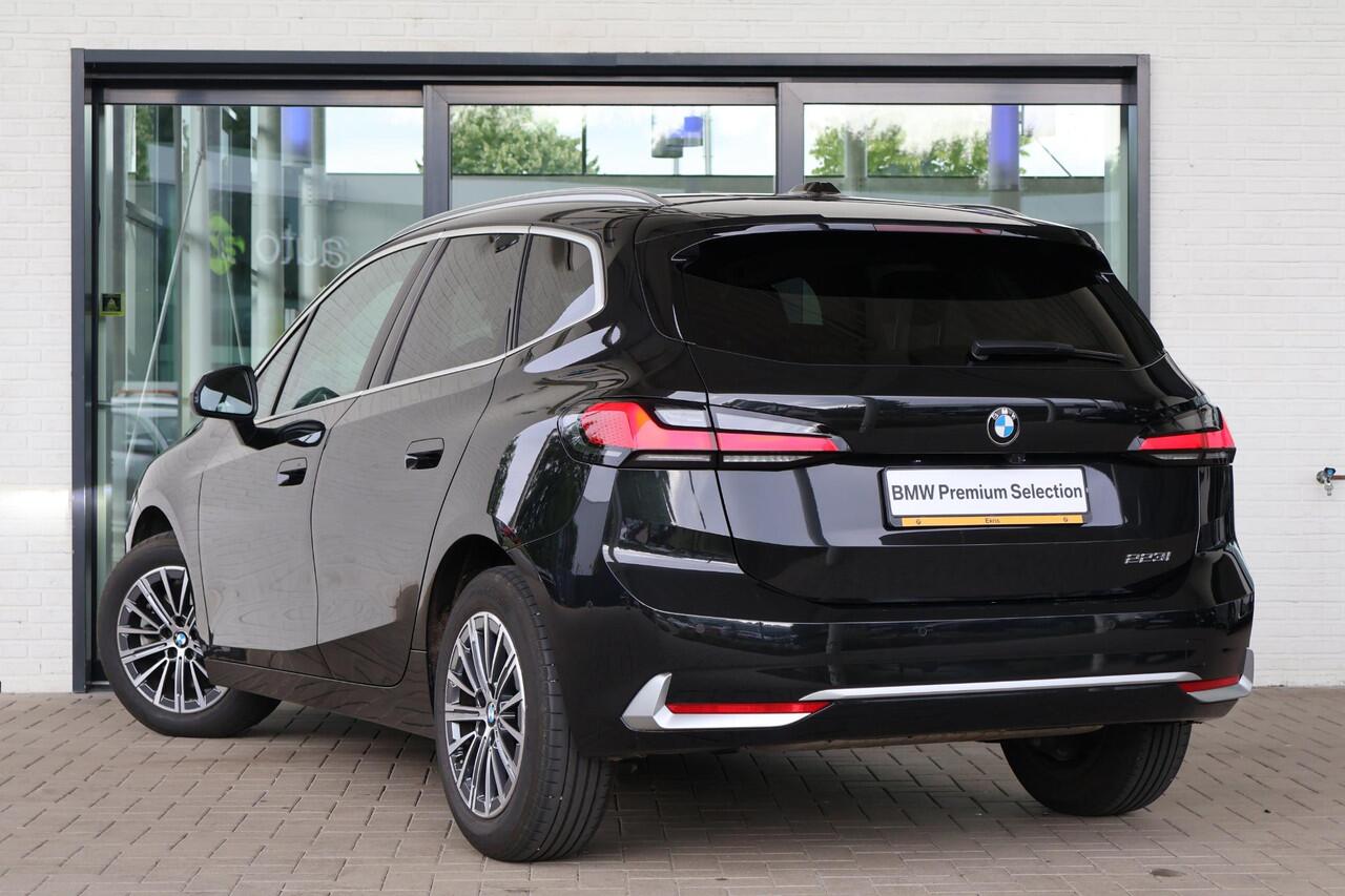 BMW 2-SERIE Active Tourer 223i Premium Pack | Luxury Line | Voorstoelen Verwarmd
