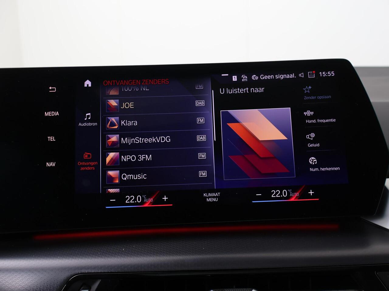 BMW 2-SERIE Active Tourer 218i | Automaat | Panoramadak | Achteruitrijcamera | Apple Carplay - Androidauto |