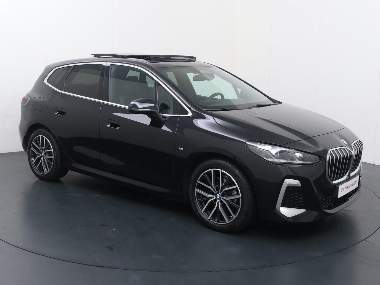 BMW 2-SERIE Active Tourer 218i | Automaat | Panoramadak | Achteruitrijcamera | Apple Carplay - Androidauto |