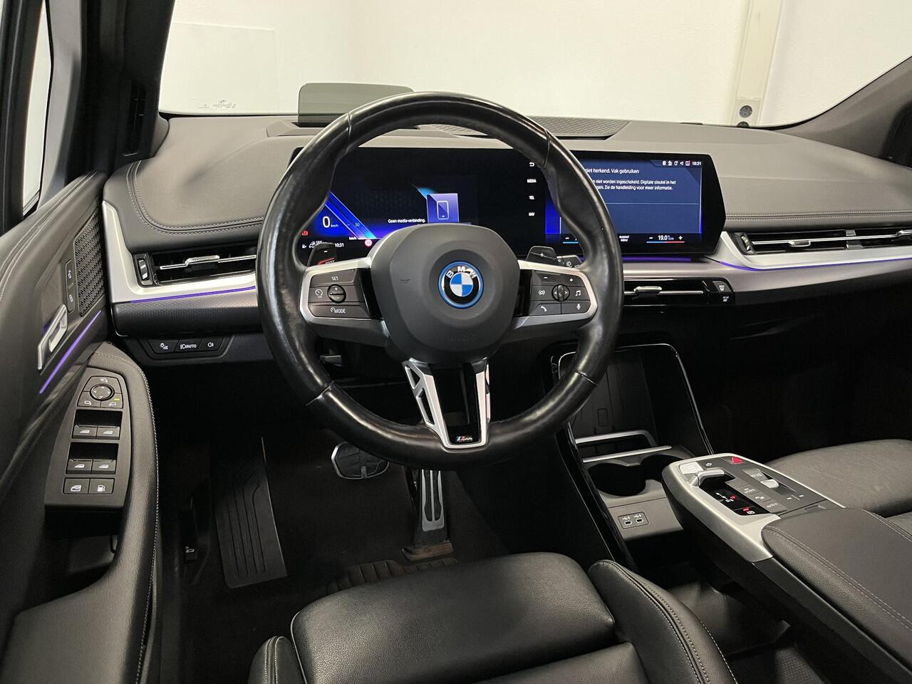 BMW 2-SERIE Active Tourer 225e xDrive M-sport | PANO | 360 CAMERA | HEAD-UP |