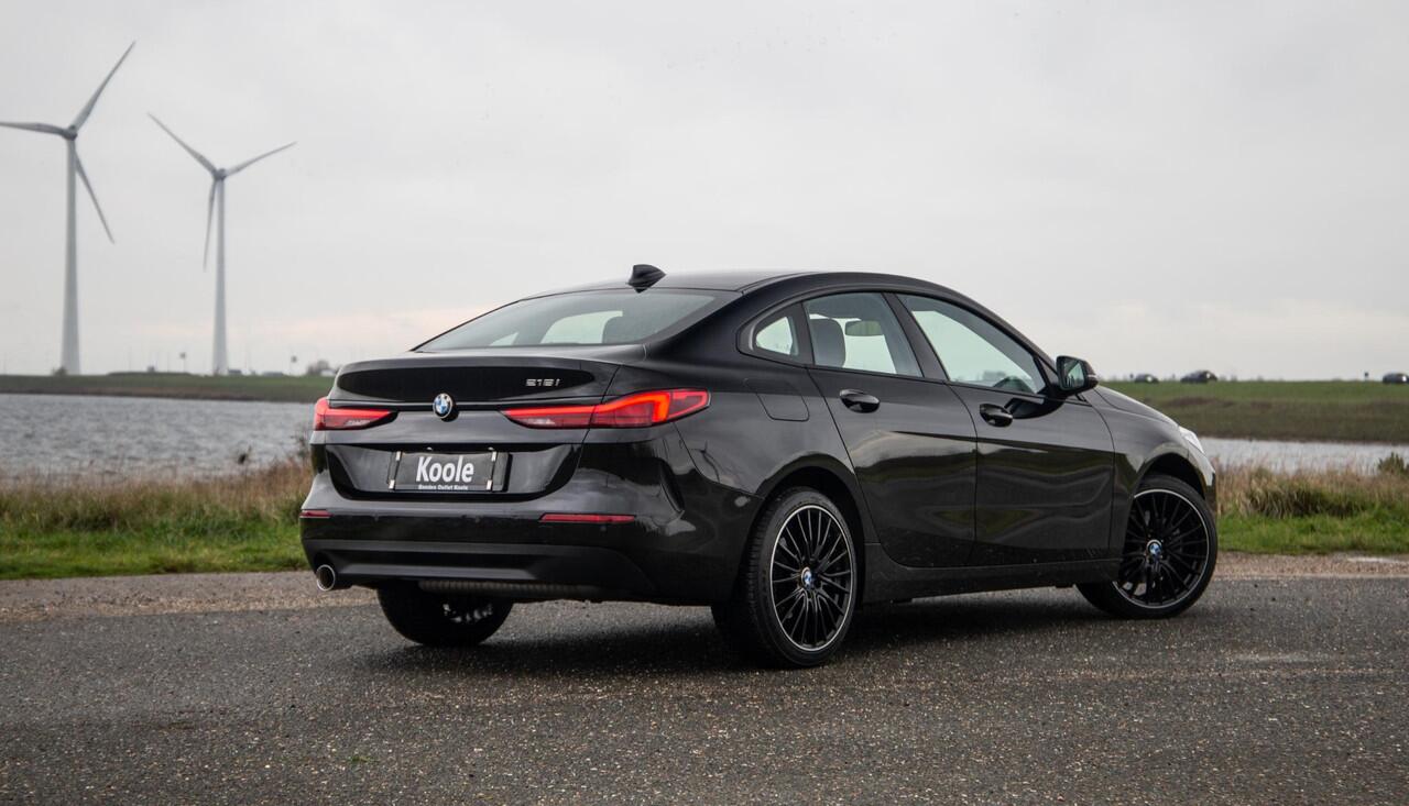 BMW 2-SERIE Gran Coupé 218i Introduction Edition NAVI / CARPLAY / LED / AUTOMAAT / N.A.P