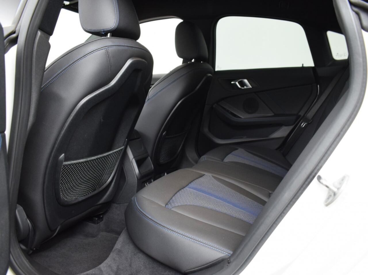BMW 2-SERIE Gran Coupé 218i Introduction Edition | M-Sport o Live Cockpit o CarPlay