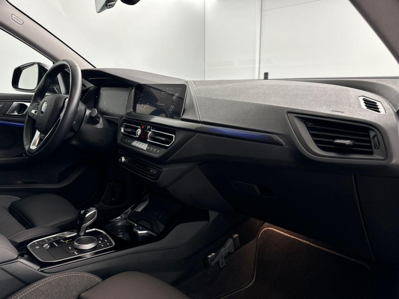 BMW 2-SERIE Gran Coupé 218i M-Sport Automaat | Virtual Cockpit | M-Sport Exterieur | Stuur + Stoelverwarming