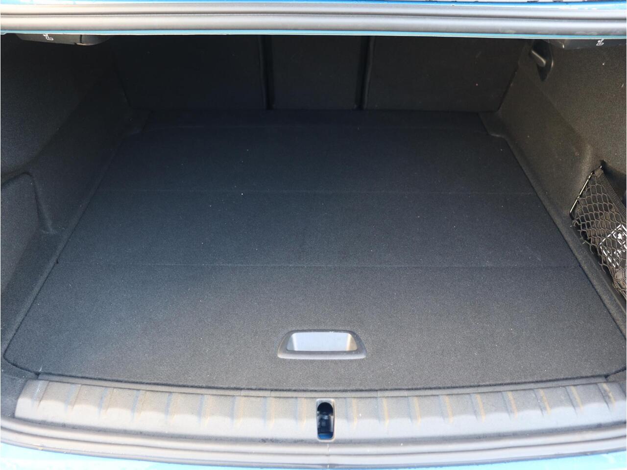 BMW 2-SERIE Gran Coupé 220i | High Executive | M Sportpakket | Driving Assistant | Stoel + Stuurwielverwarming | Adaptive Cruise Control| Getint Glas | Harman Kardon | 18'' LMV