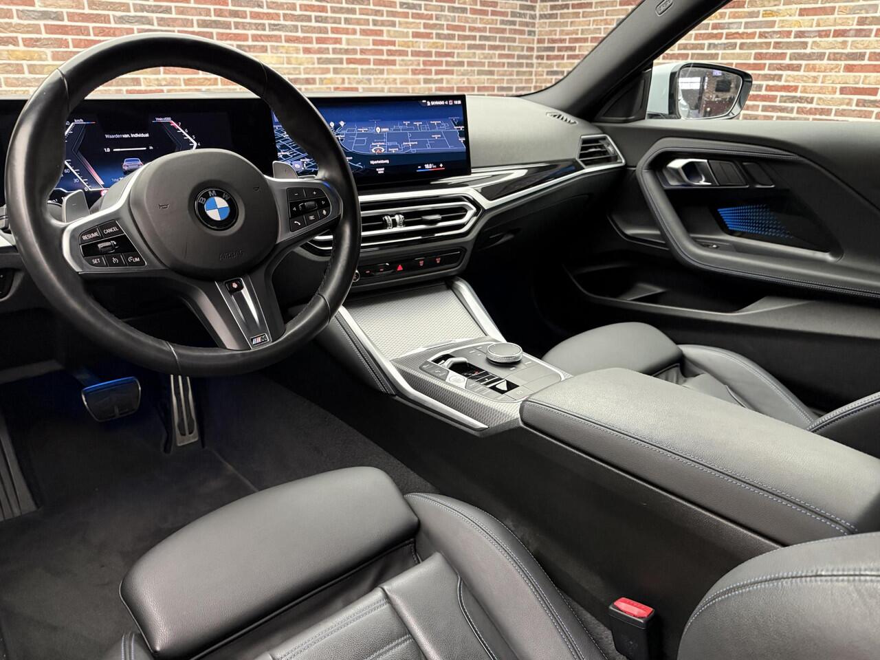 BMW 2-SERIE Coupé 220i M-pakket Achteruitrijcamera | Cruise | Stoel- & Stuurverwarming |
