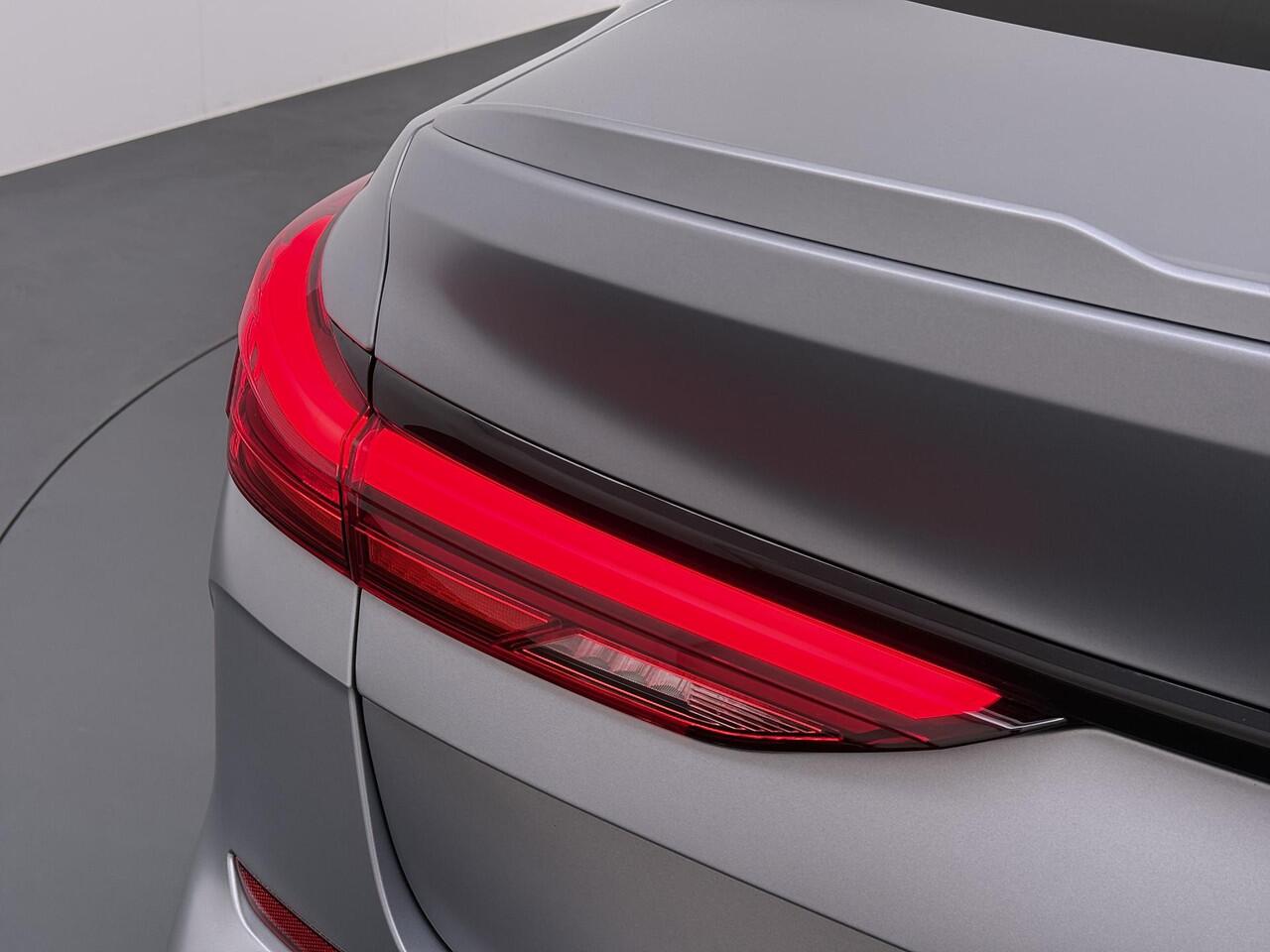BMW 2-SERIE Gran Coupé 220i | M-SPORT| BOMVOL! | HARMAN KARDON| PANO| FROZEN GREY| STOEL+ STUURVERWARMING| DEALER OH. | ORIGINEEL NEDERLANDS| KUIPSTOELEN| LEER | 19 INCH!