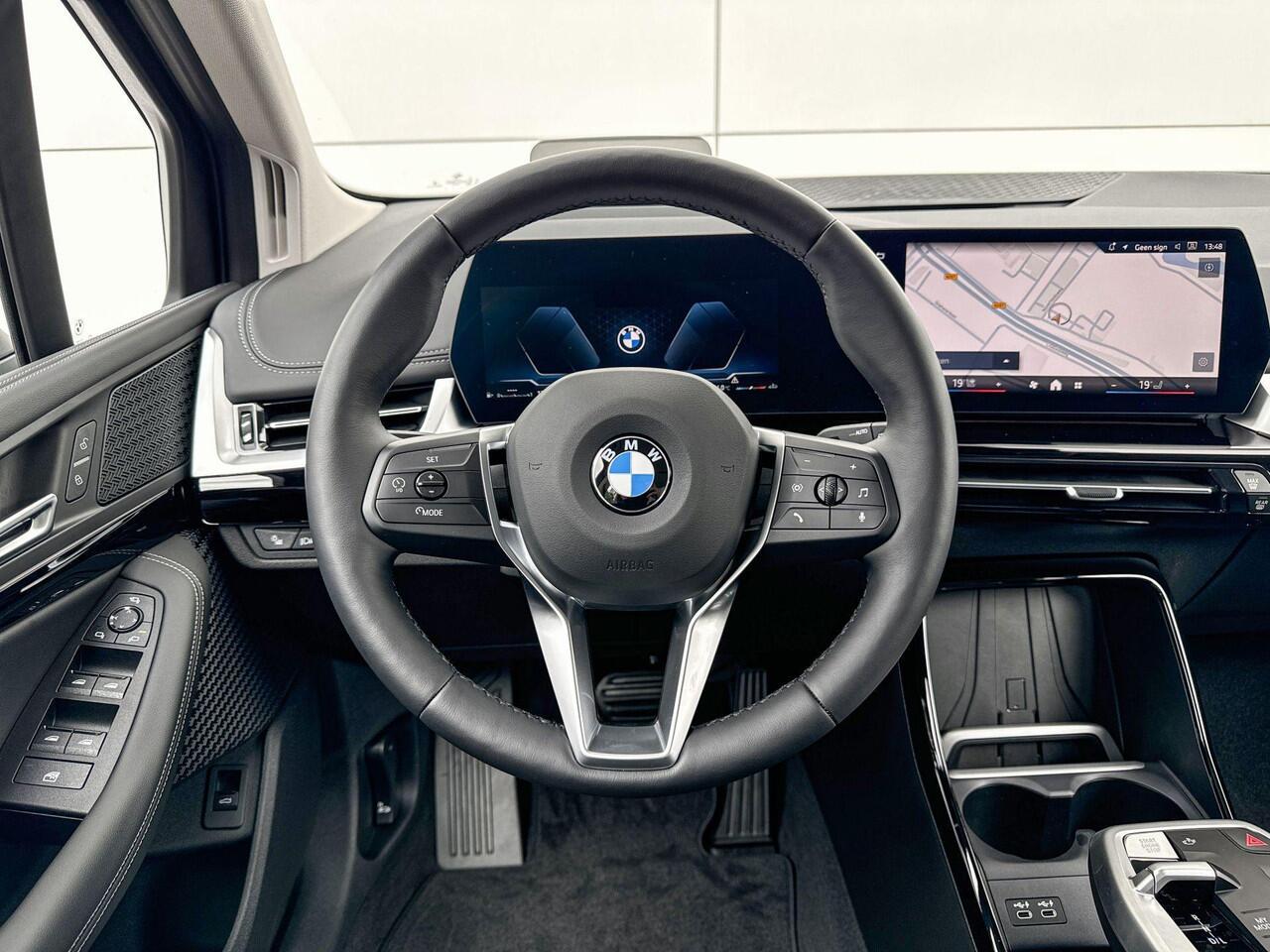 BMW 2-SERIE Active Tourer 218i Luxury Line Innovation Luxury-Line | Innovation Pack