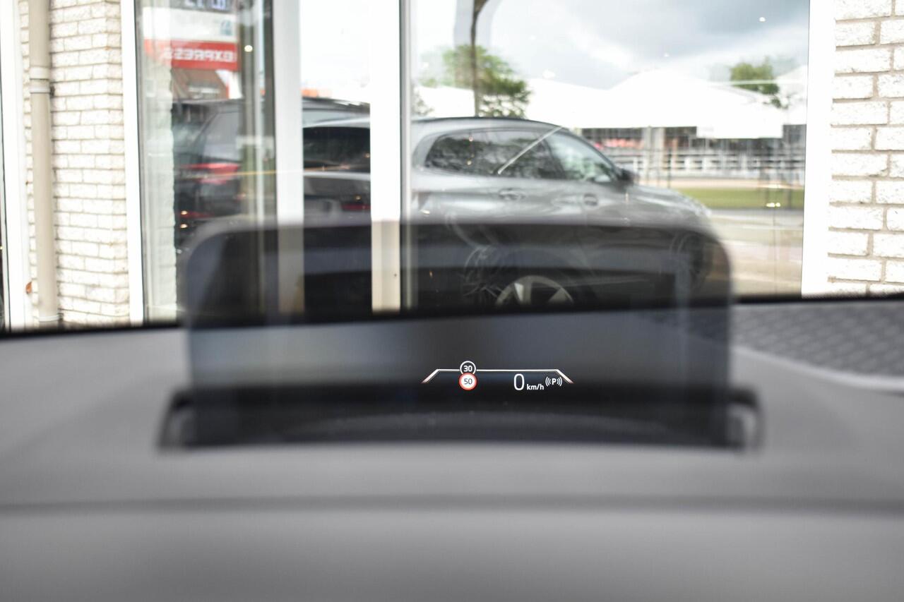 BMW 2-SERIE Active Tourer 218i aut M-Sport Pano Leder Harman/Kardon Carmera