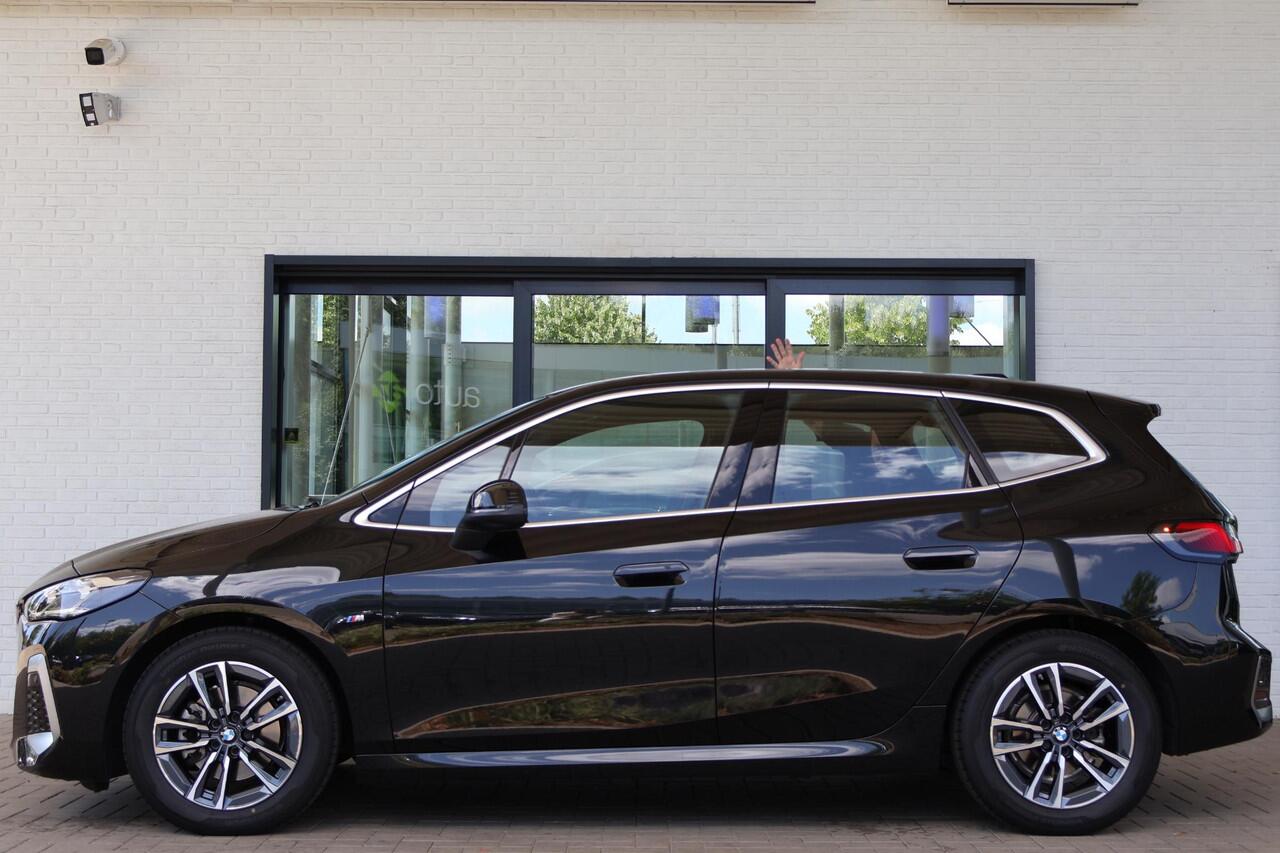 BMW 2-SERIE Active Tourer 218i | M Sportpakket | Premium Pack | Voorstoelen Verwarmd