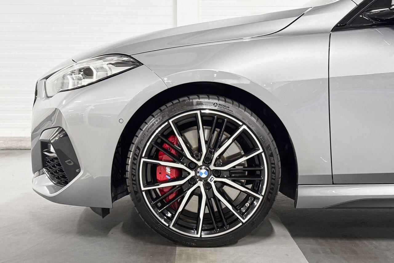 BMW 2-SERIE Gran Coupé 220i l M-Sport | Panoramadak | Harman Kardon | Selections