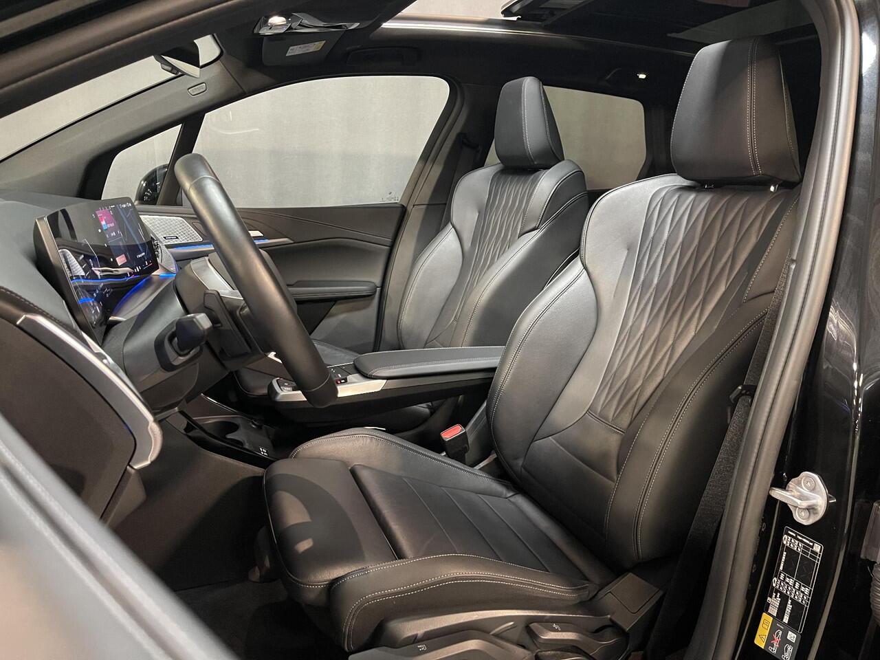 BMW 2-SERIE Active Tourer 225e xDrive M Sport 19"/Leder/Panoramadak/Stoel + stuurverwarming/Harman Kardon/360 camera/Head-up/Dodehoek/Keyless