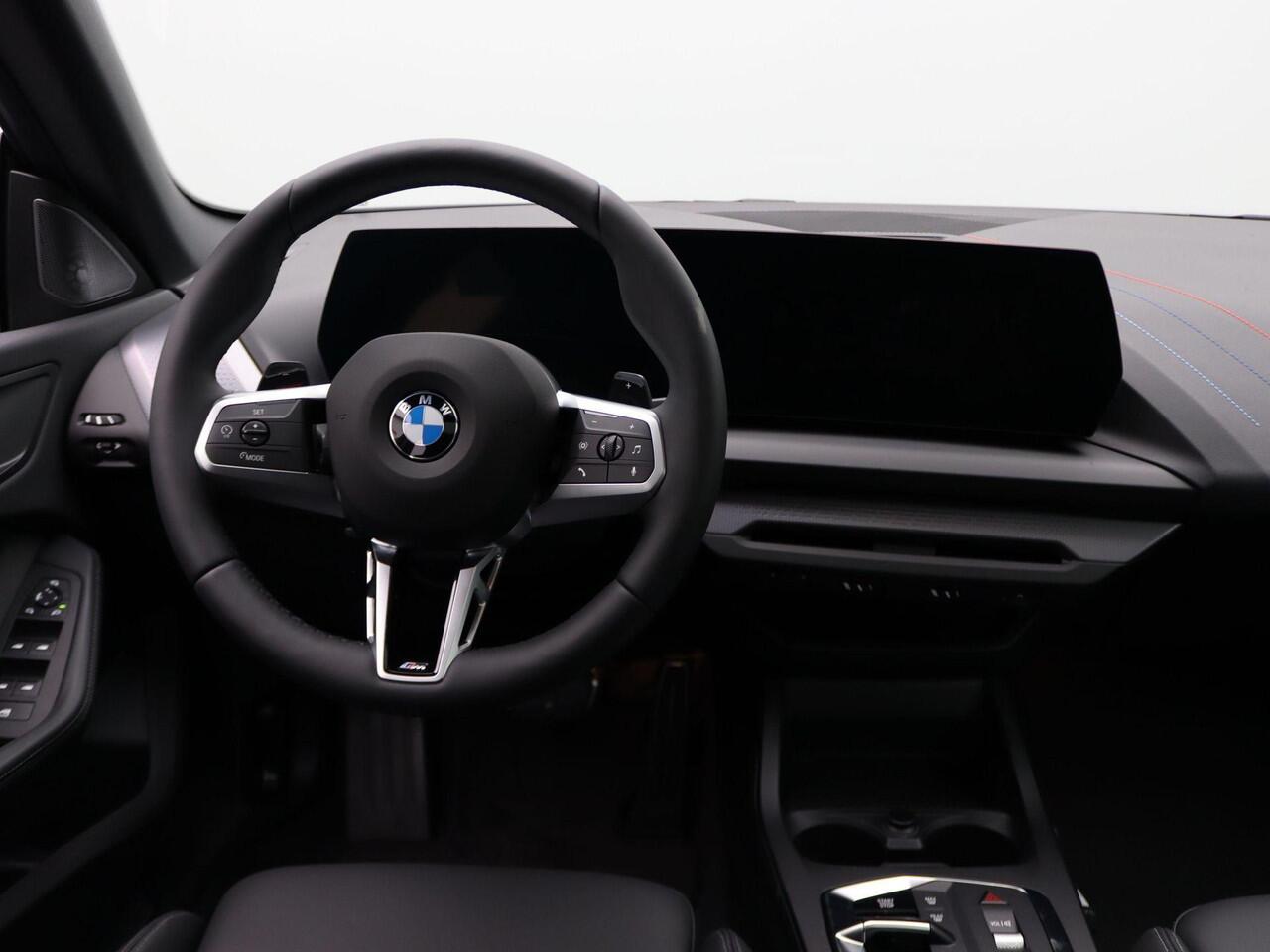 BMW 2-SERIE Gran Coupé 220 M Sportpakket Pro | Premium Pack | Stuurwielrand Verwarmd | Comfort Access | Panoramadak | Driving Assistant Plus | Harman Kardon | 19'' | Ekris Selection