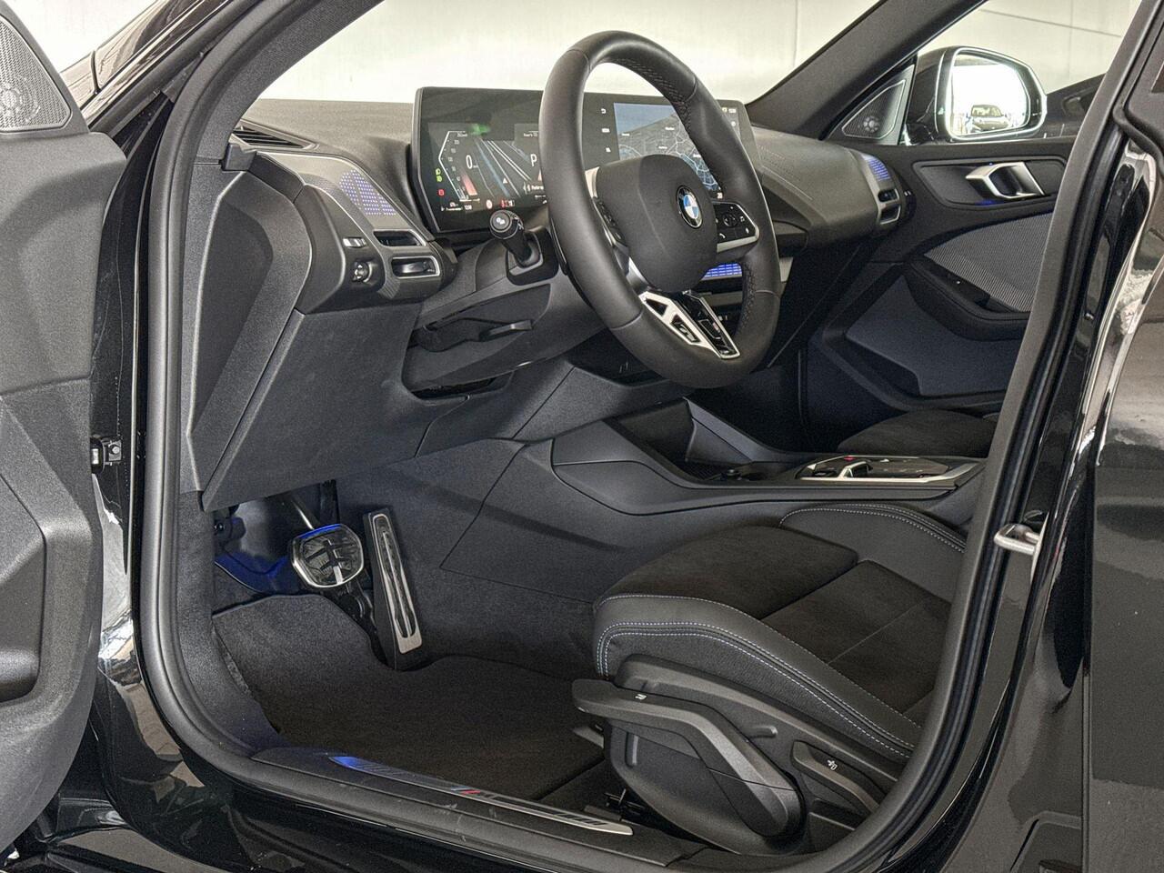 BMW 2-SERIE Gran Coupé 220 | M Sportpakket Pro | Glazen panoramadak