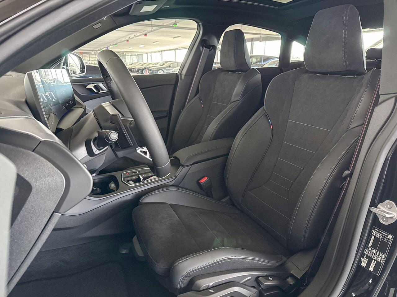 BMW 2-SERIE Gran Coupé 220 | M Sportpakket Pro | Glazen panoramadak