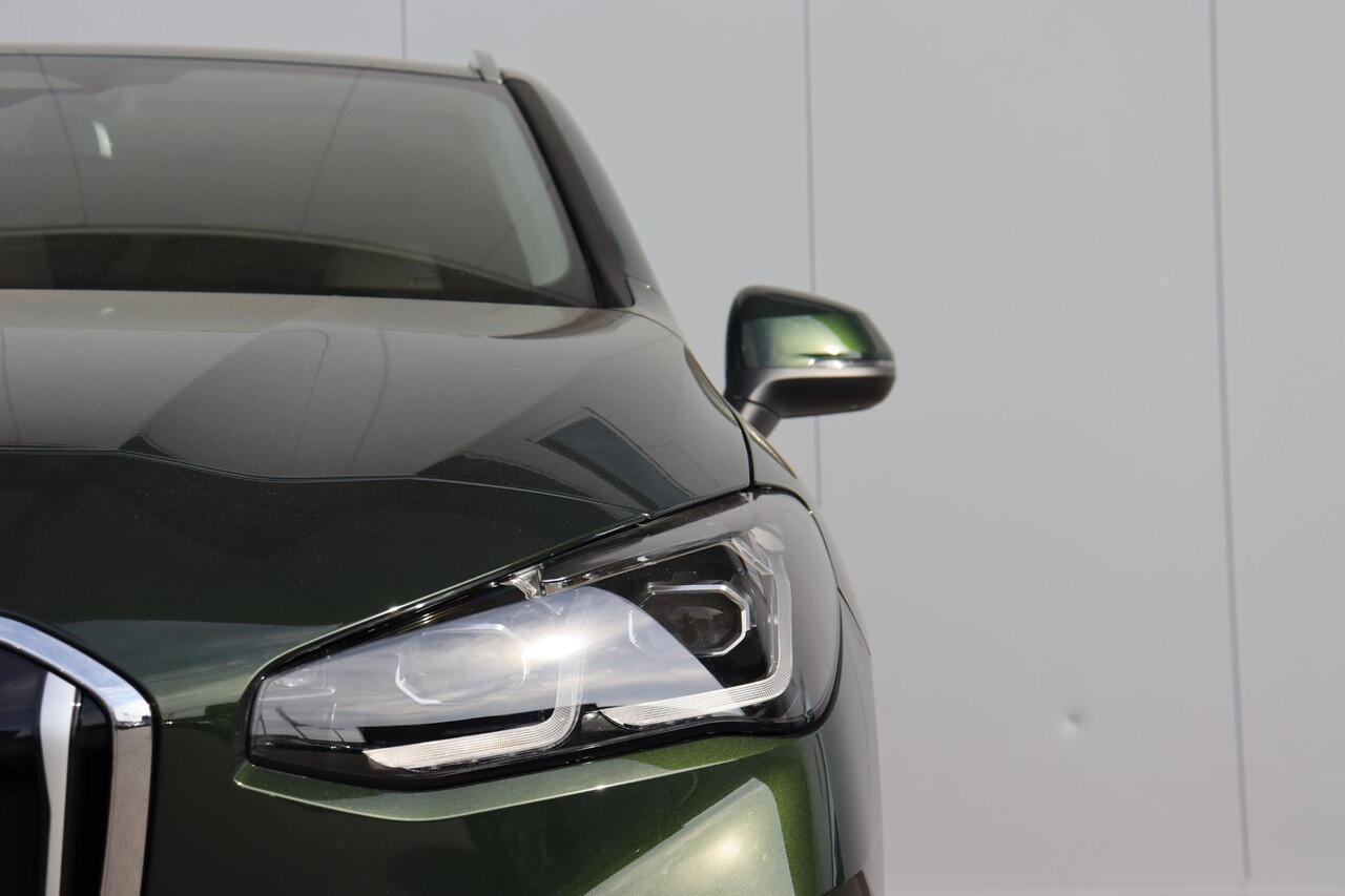 BMW 2-SERIE Active Tourer 225e xDrive Premium Pack/ Comfort Pack/ Travel Pack/ Panoramadak/ Verwarmd Stuurwiel/ Comfort Acces/ Elektrische Trekhaak/