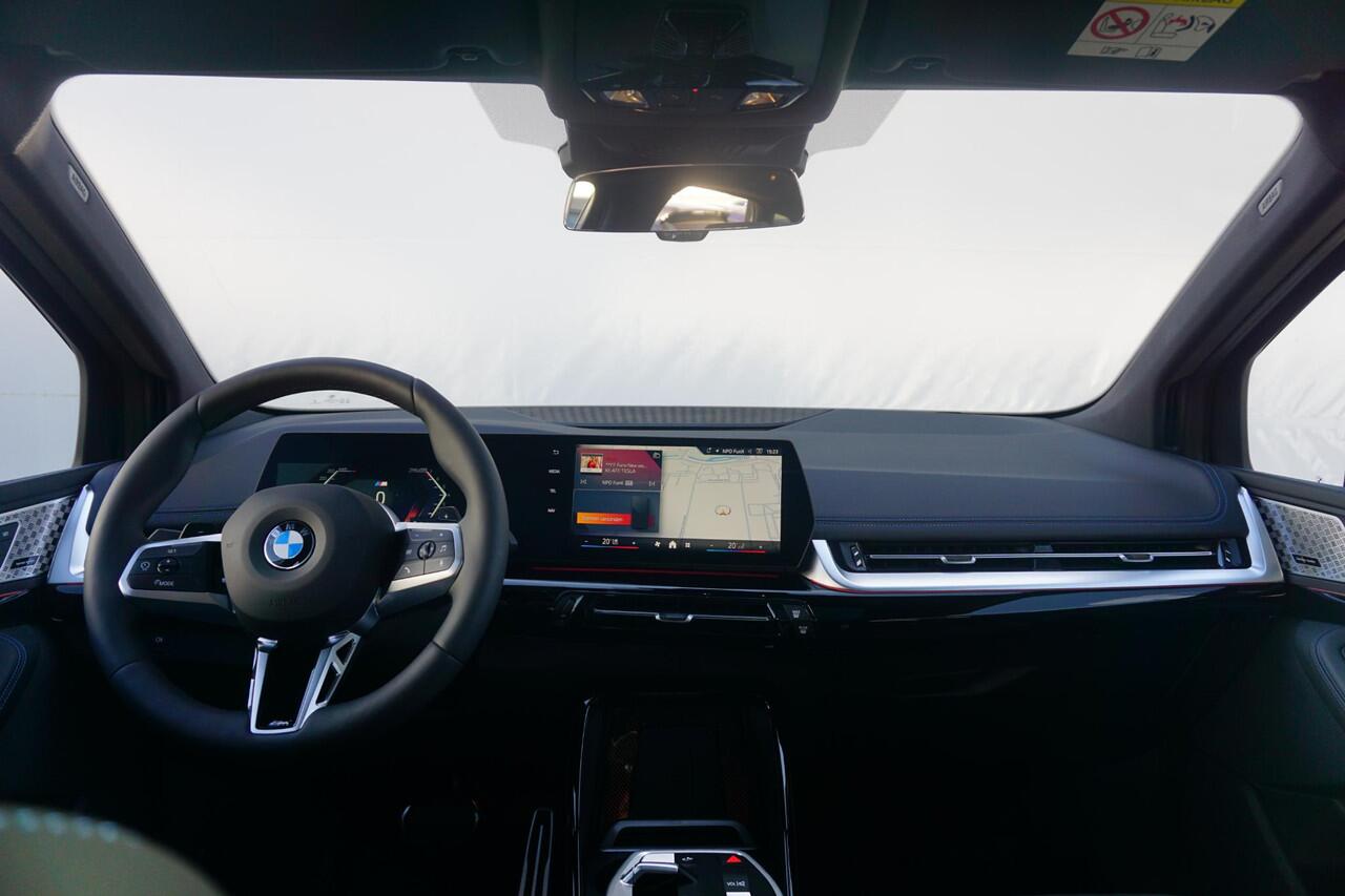 BMW 2-SERIE Active Tourer 220i M Sport Package | Equipment Package | Comfort Pack | Travel Pack