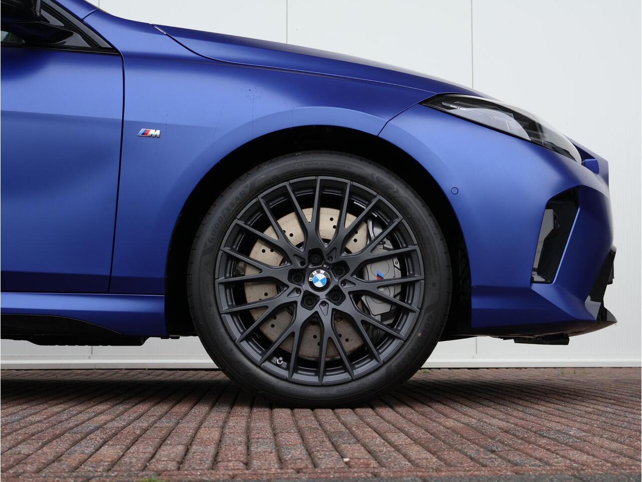 BMW 2-SERIE M235 xDrive Gran Coupé | M Sportpakket Pro | Innovation Pack | Extra Voordeel